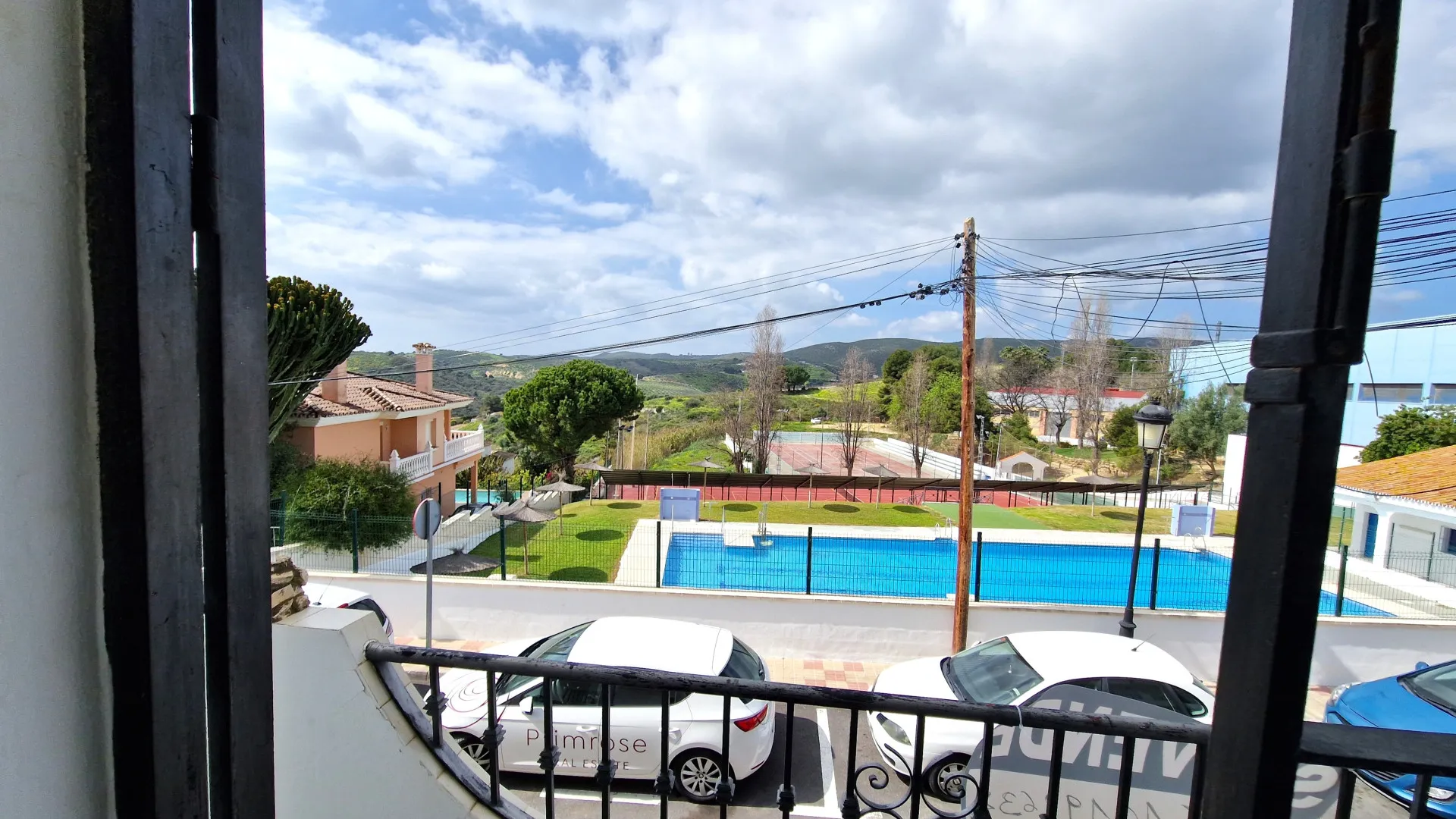 Manilva Pueblo, pareado a la venta con 6 dormitorios