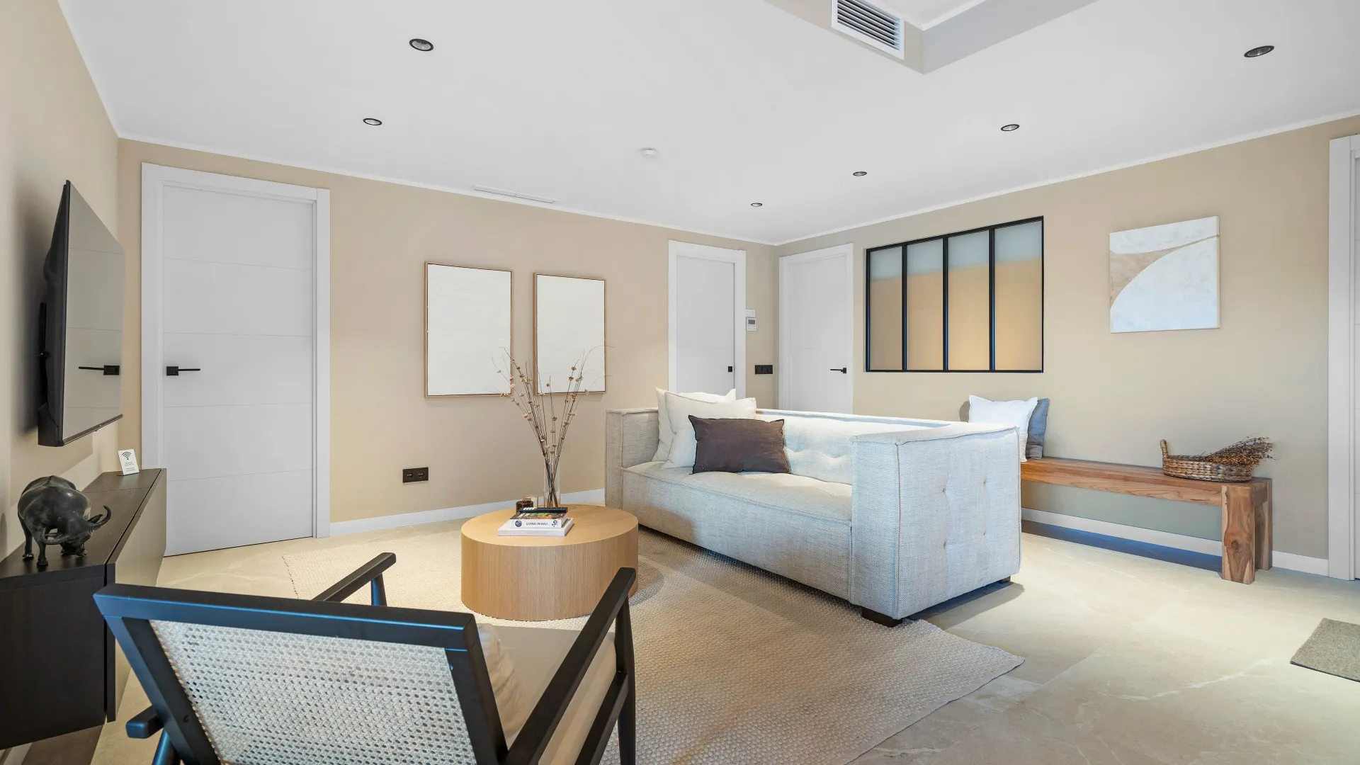 Se vende apartamento de 4 dormitorios en Jardines de Andalucia