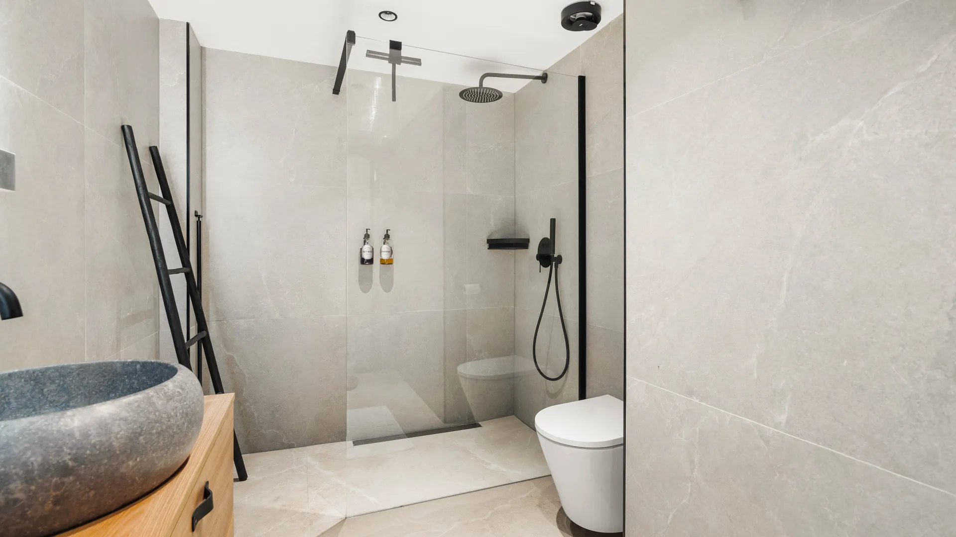 Se vende apartamento de 4 dormitorios en Jardines de Andalucia
