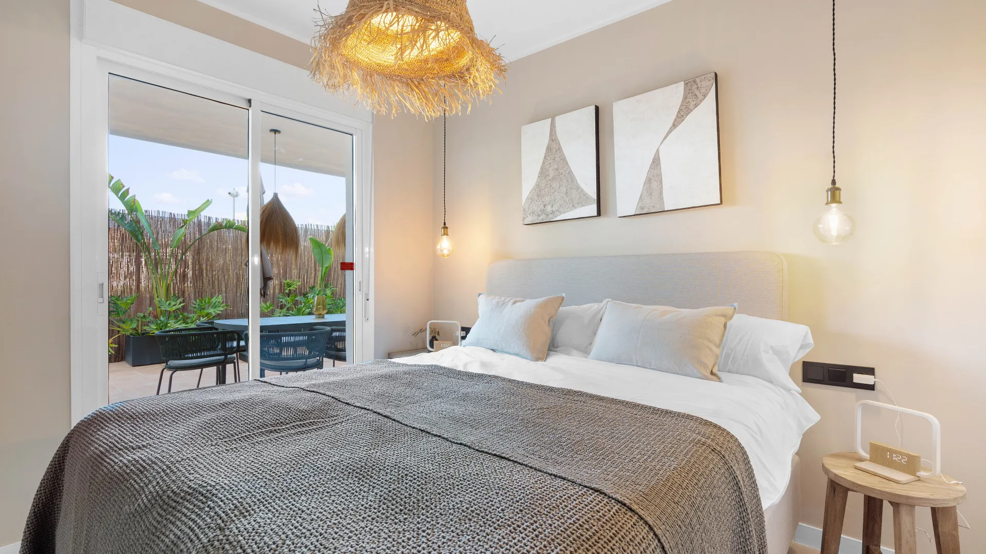 Se vende apartamento de 4 dormitorios en Jardines de Andalucia