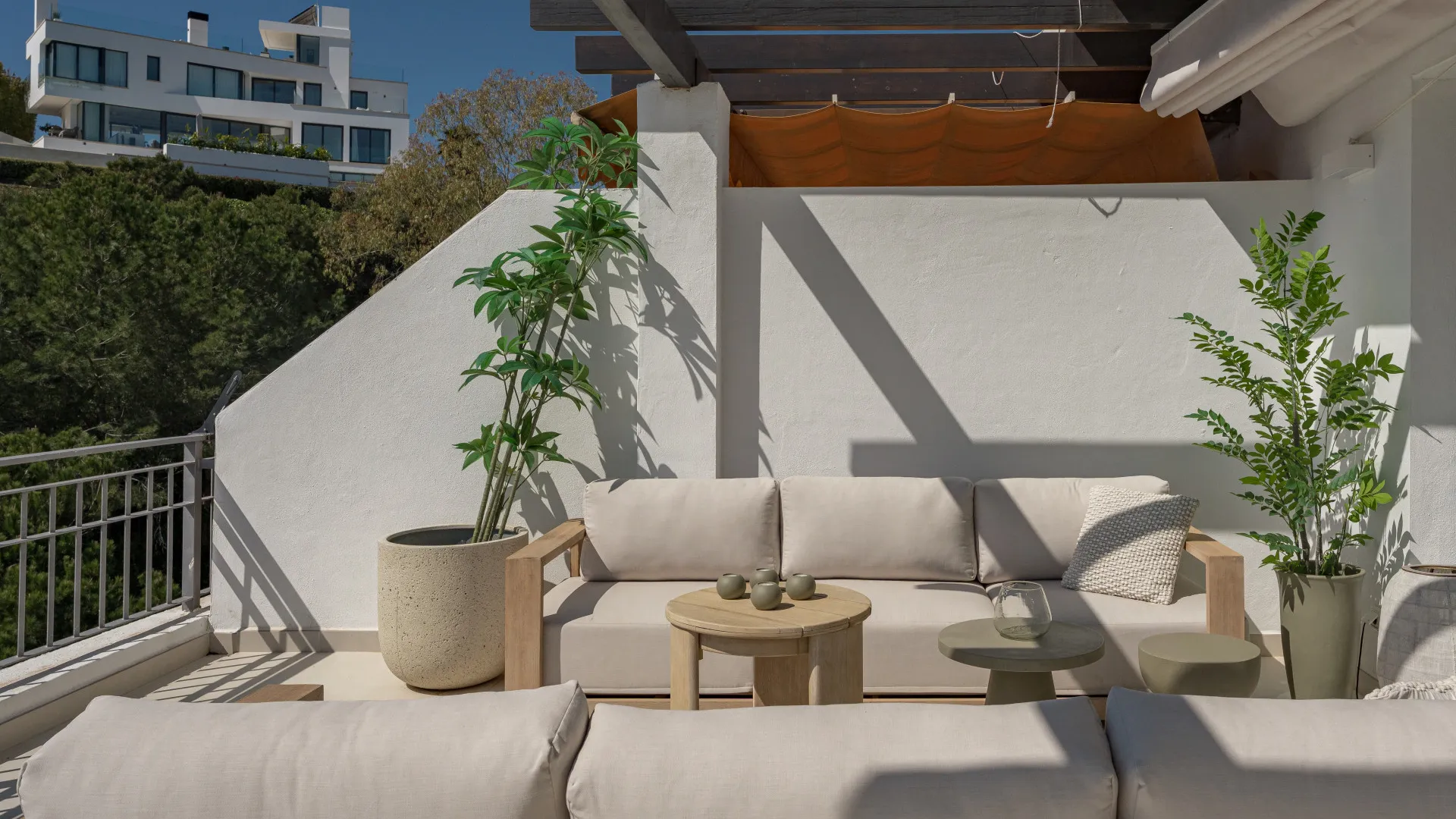 For sale duplex penthouse with 3 bedrooms in La Quinta