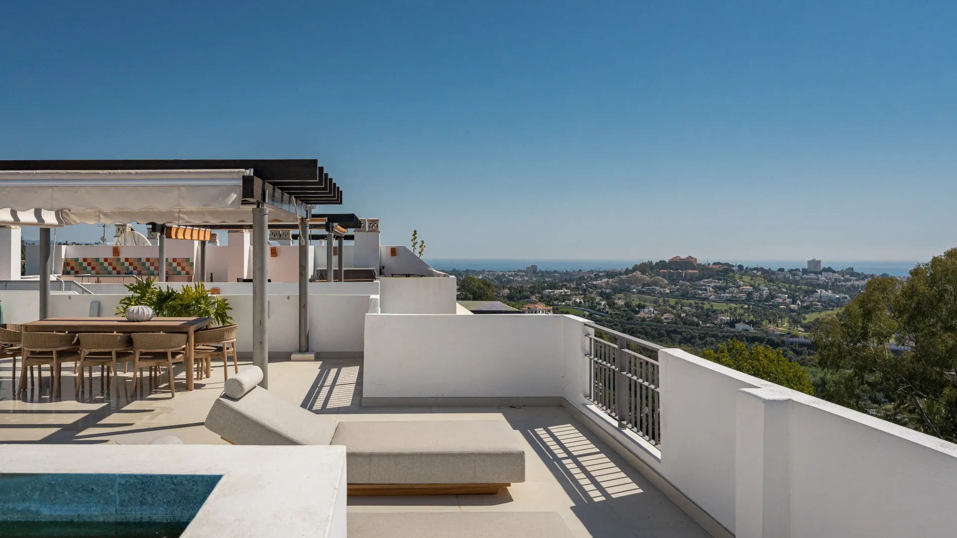 For sale duplex penthouse with 3 bedrooms in La Quinta