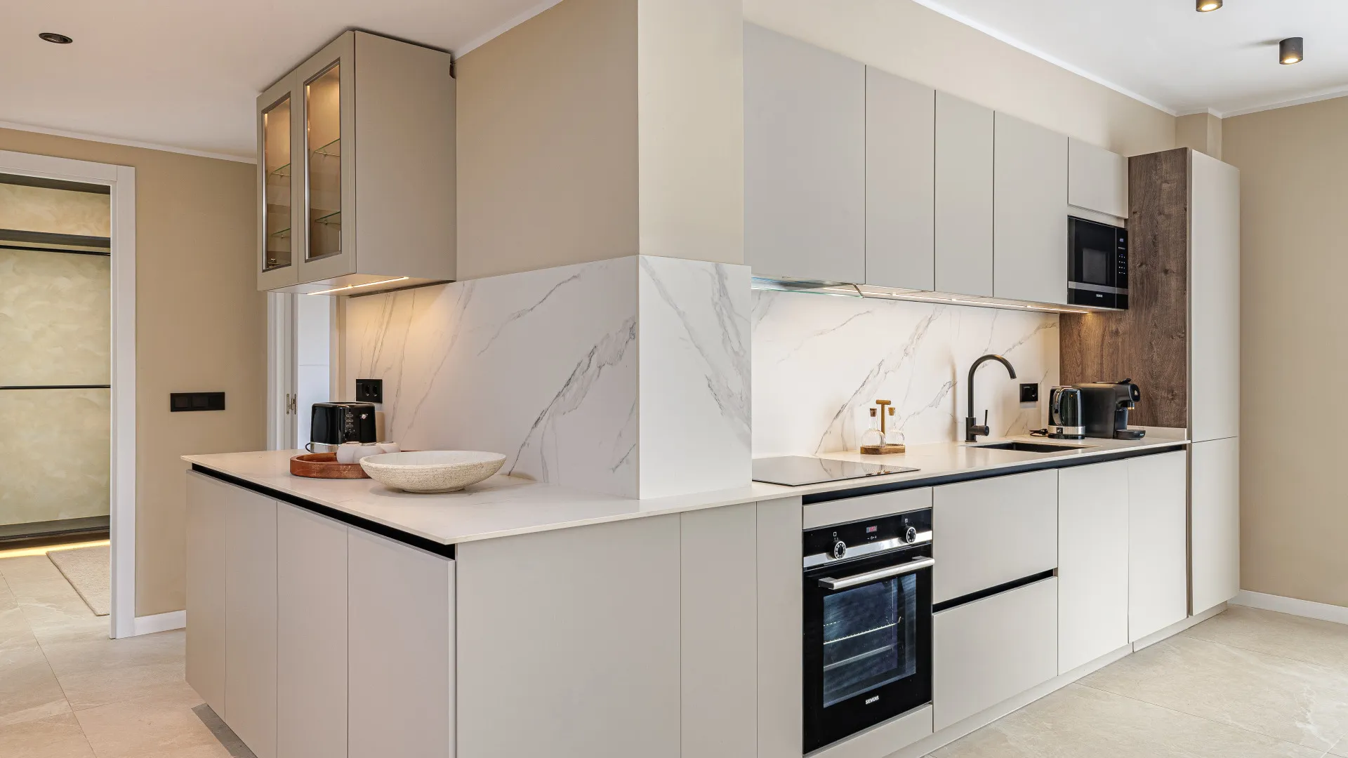 Apartamento en venta en Jardines de Andalucia con 4 dormitorios