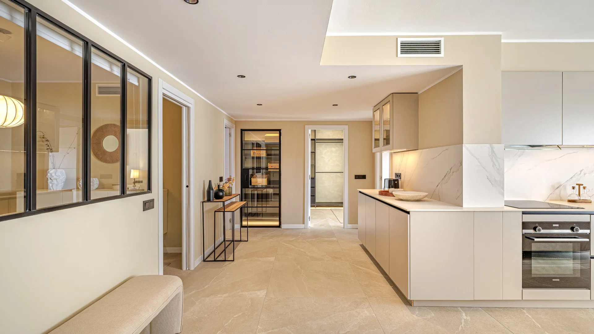 Apartamento en venta en Jardines de Andalucia con 4 dormitorios