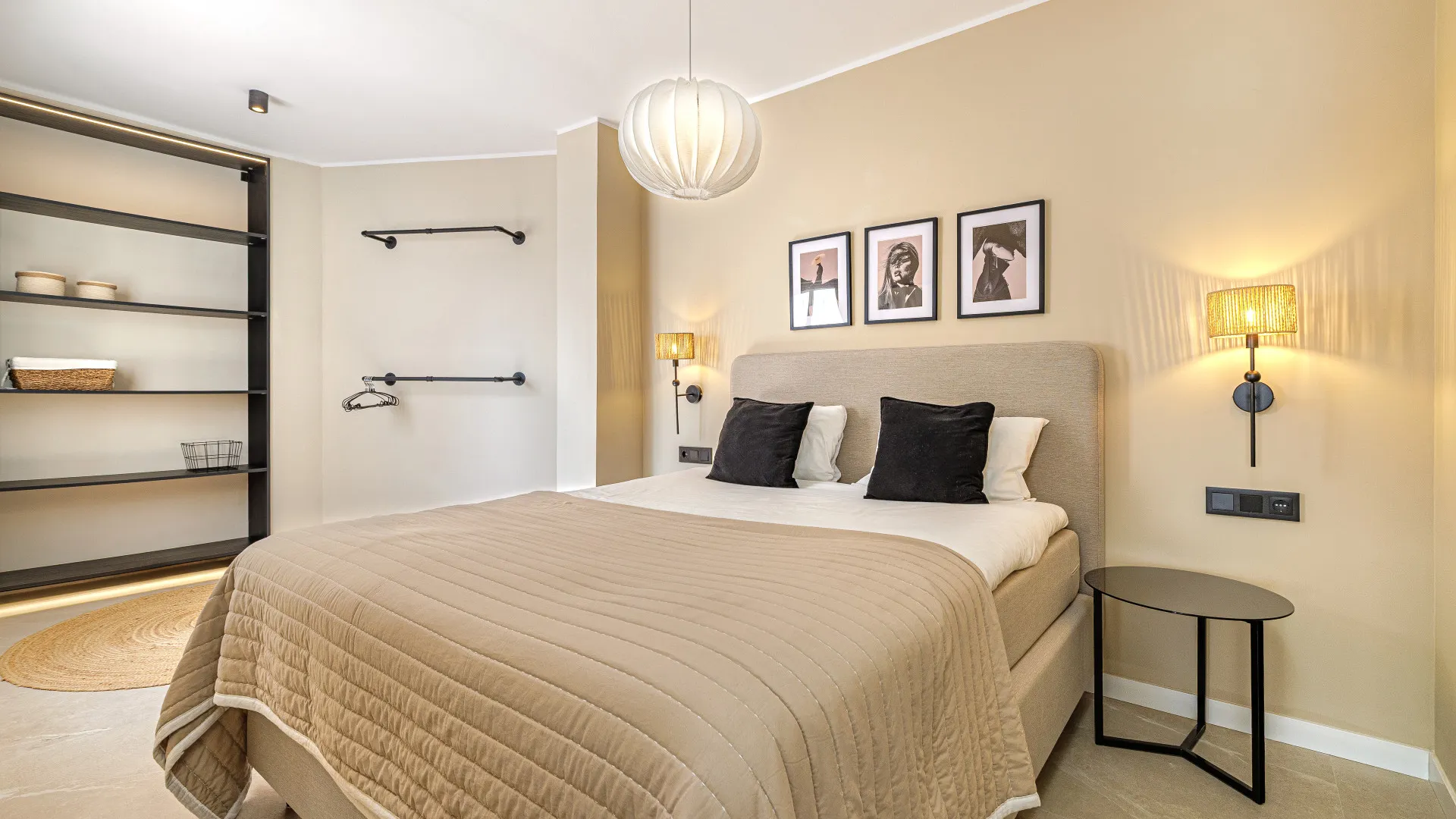 Apartamento en venta en Jardines de Andalucia con 4 dormitorios