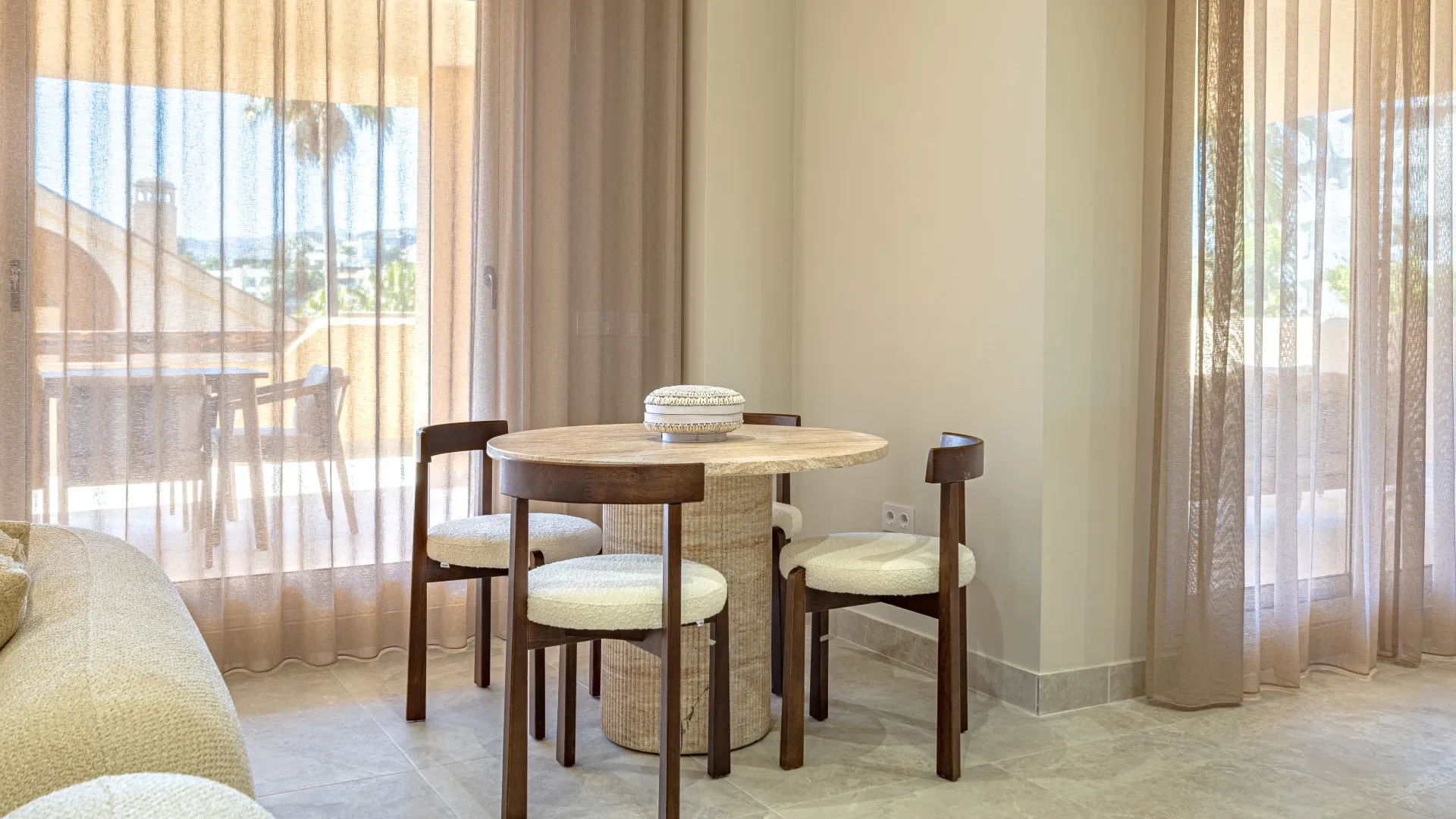 Ground floor apartment for sale in Las lomas del Conde Luque