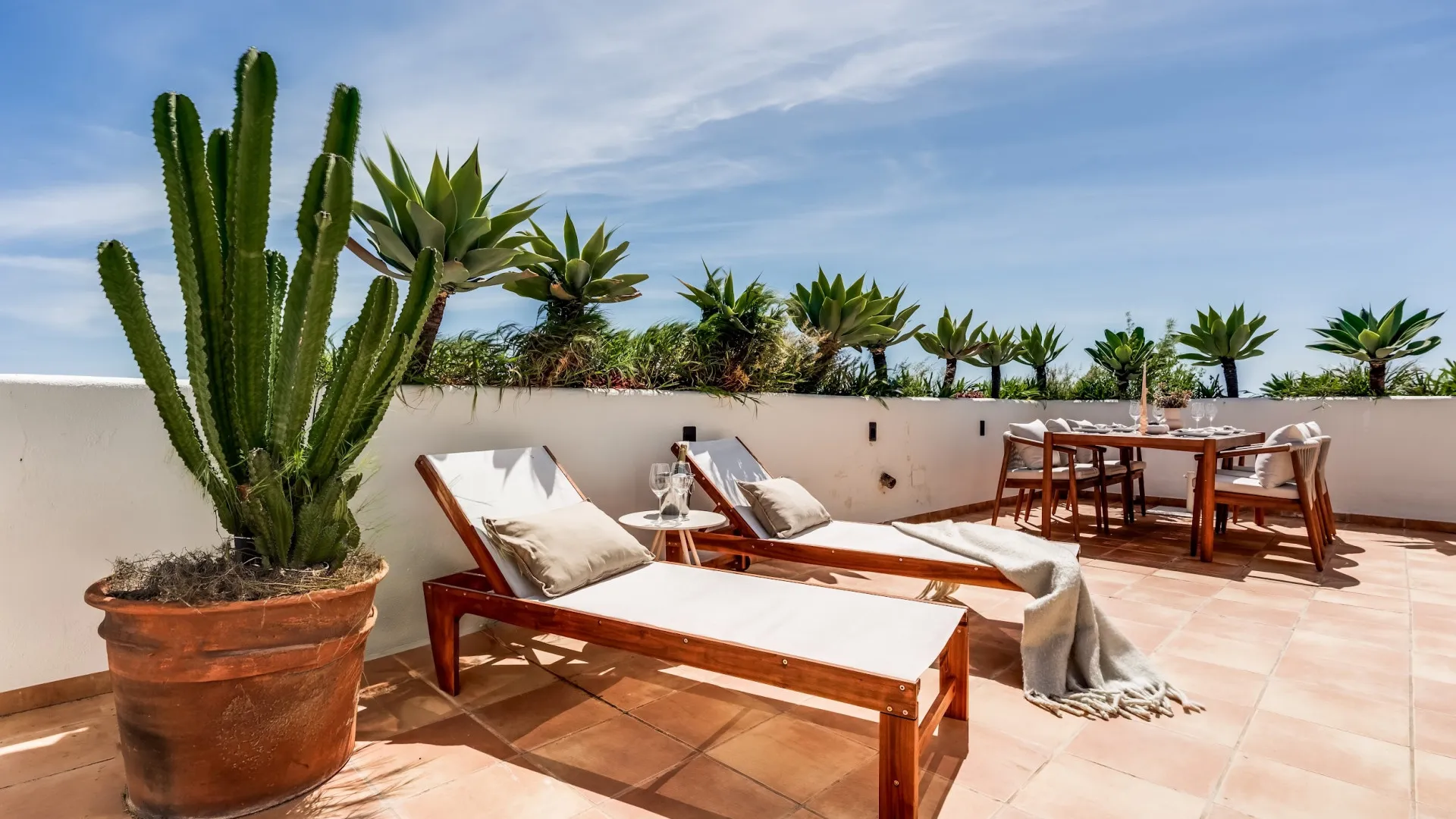 Se vende atico duplex en Estepona