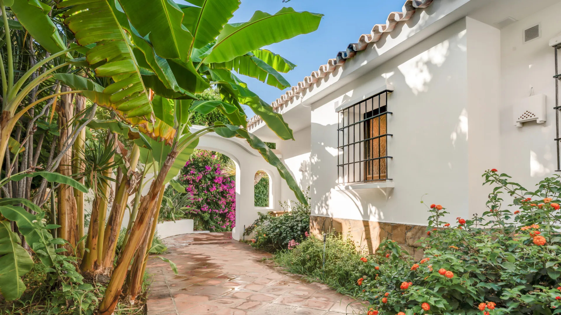 5 bedrooms villa for sale in El Rosario