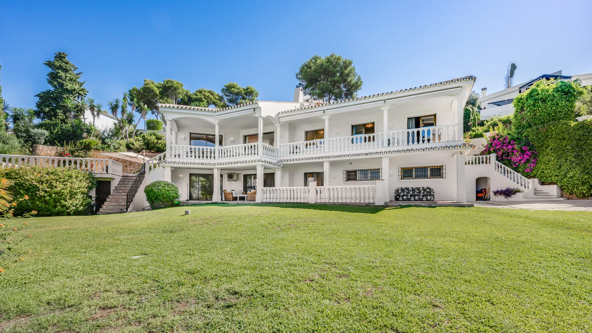 5 bedrooms villa for sale in El Rosario