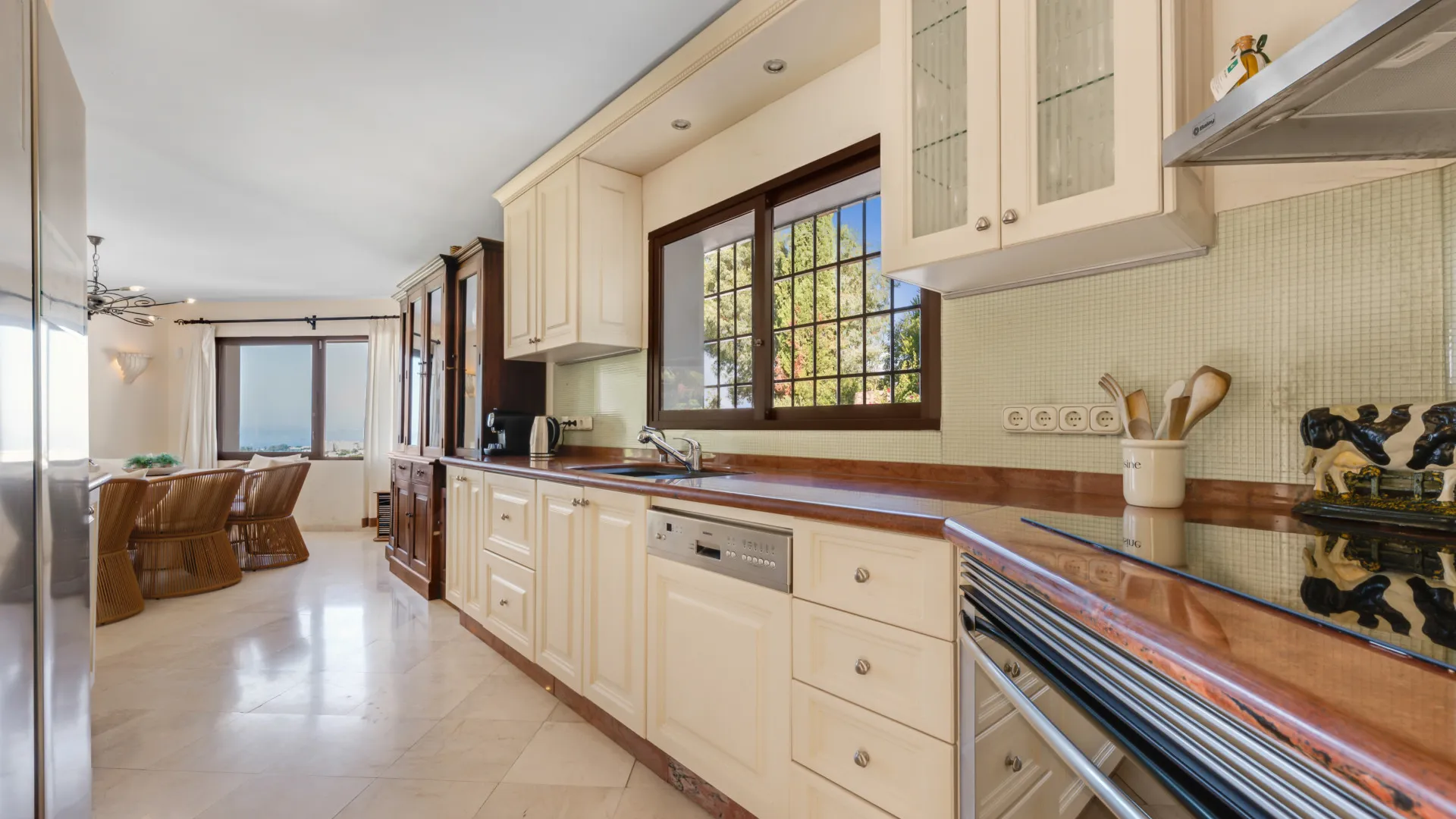 5 bedrooms villa for sale in El Rosario