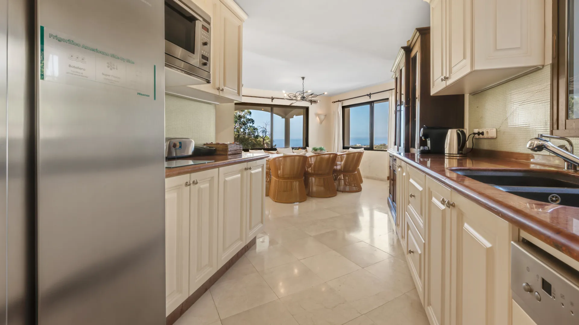 5 bedrooms villa for sale in El Rosario
