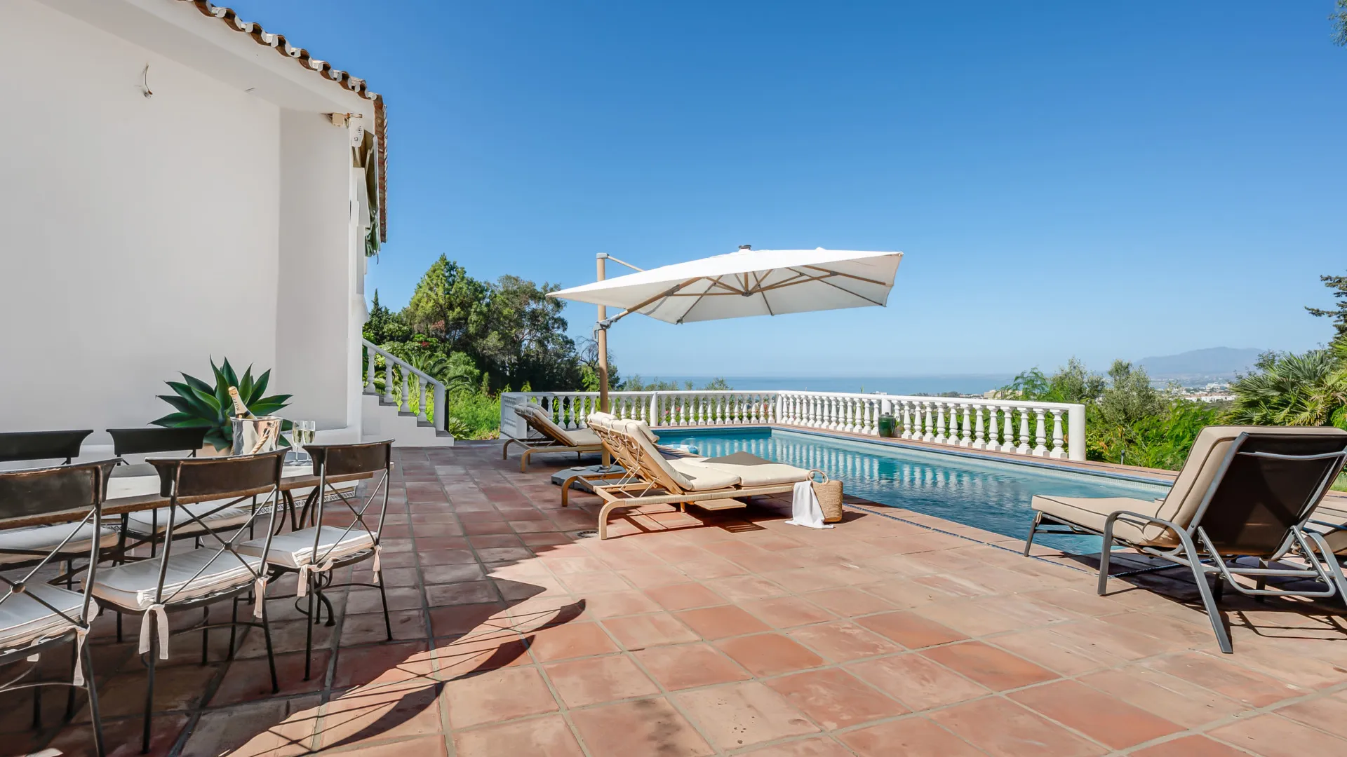 5 bedrooms villa for sale in El Rosario