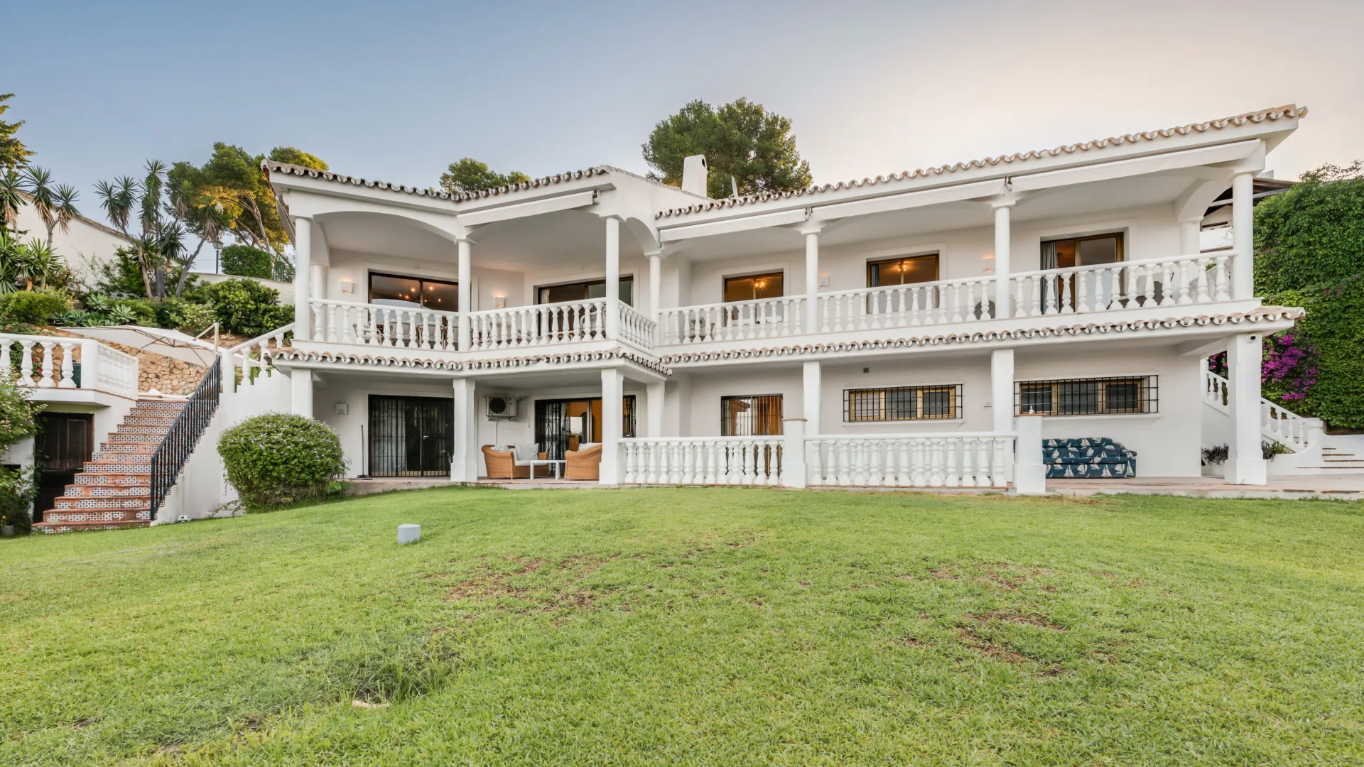 5 bedrooms villa for sale in El Rosario