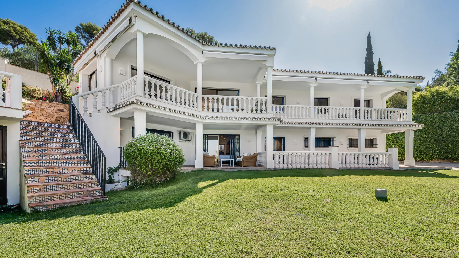 5 bedrooms villa for sale in El Rosario