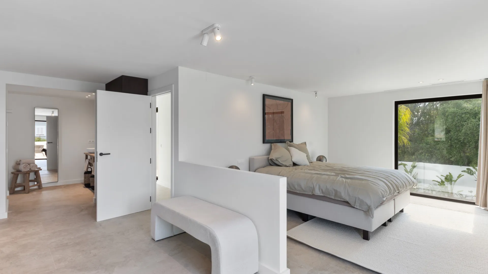 5 bedrooms Casasola villa for sale