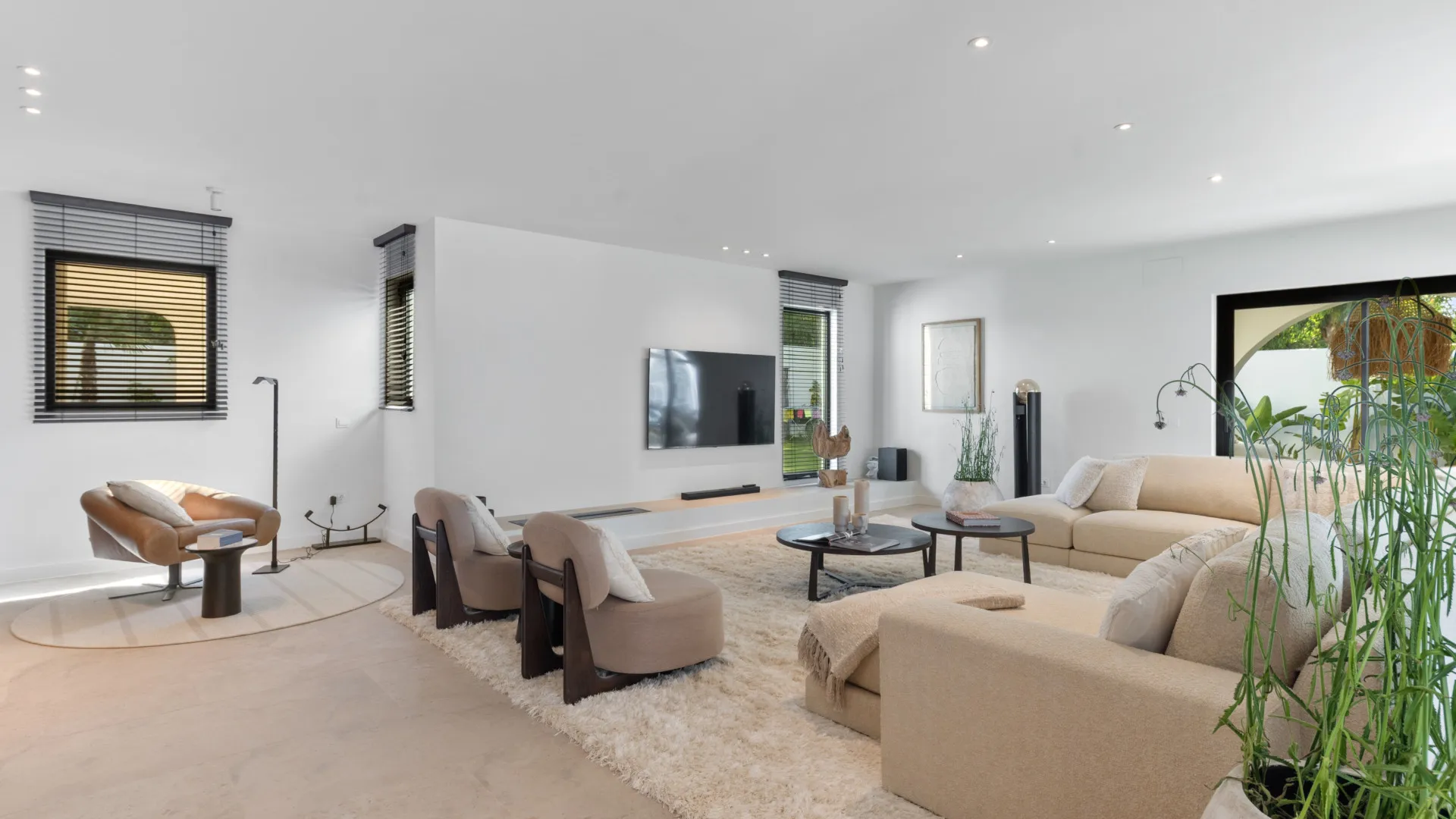 5 bedrooms Casasola villa for sale