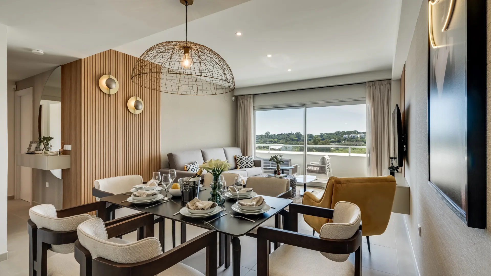 Estepona, apartamento de 2 dormitorios en venta