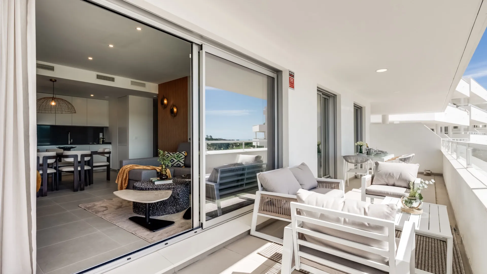 Estepona, apartamento de 2 dormitorios en venta