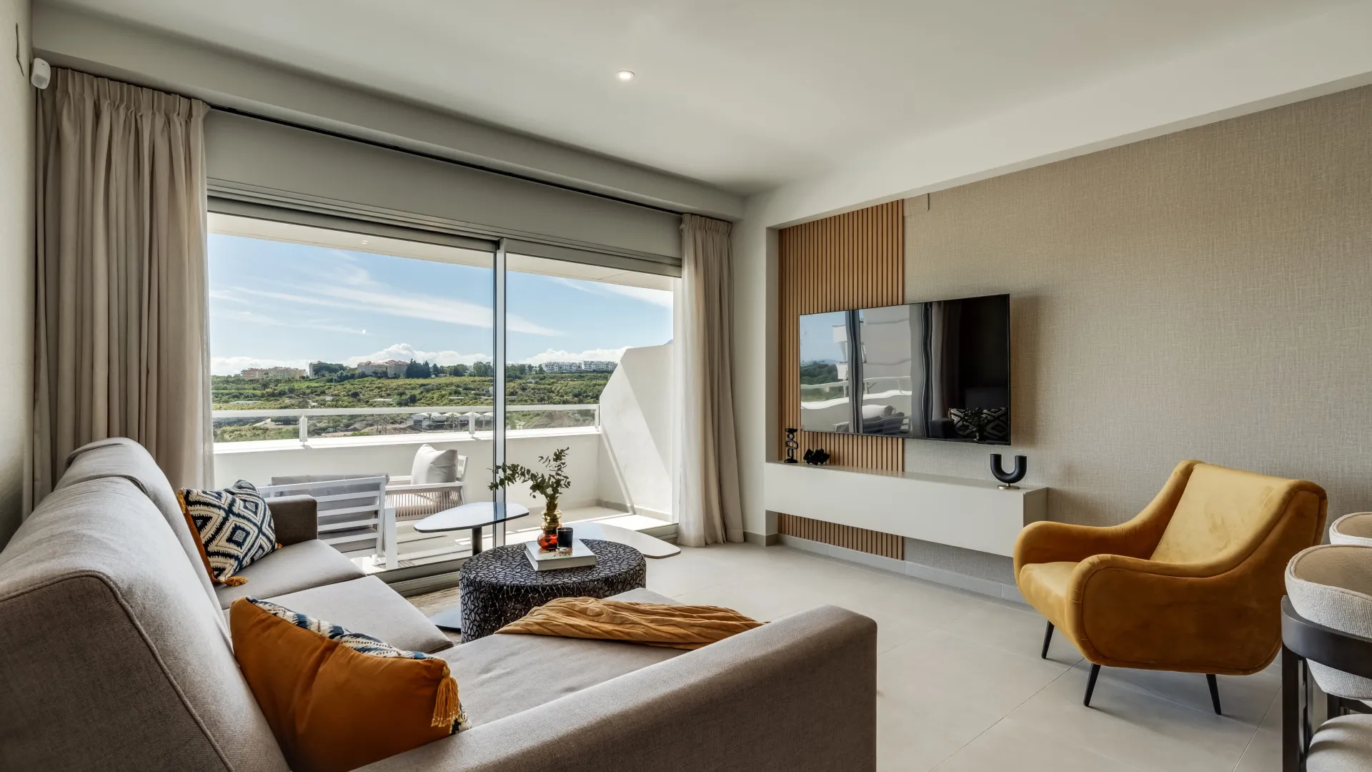 Estepona, apartamento de 2 dormitorios en venta
