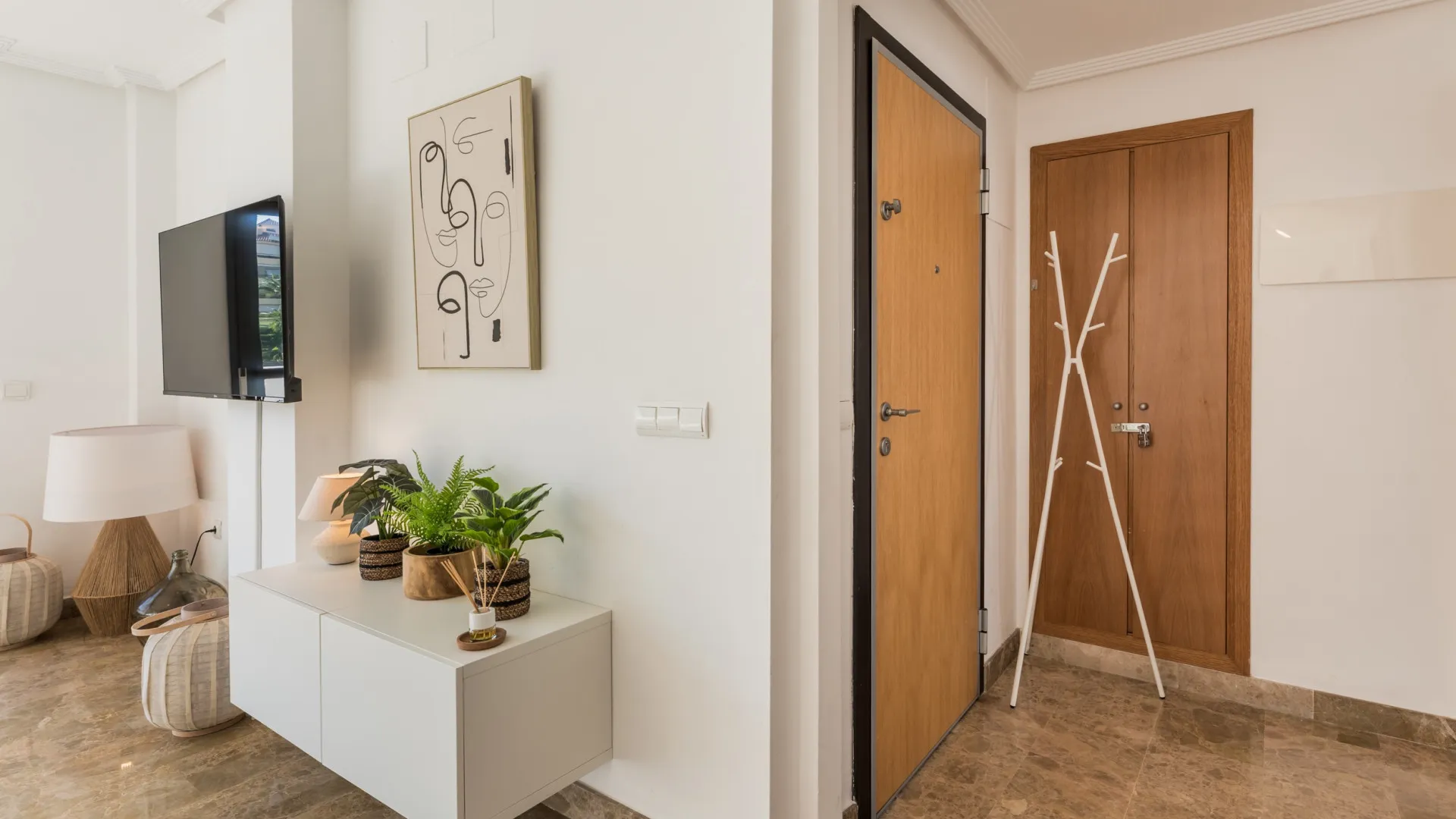 For sale 2 bedrooms duplex penthouse in Estepona