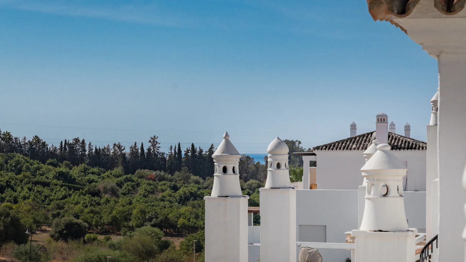 For sale 2 bedrooms duplex penthouse in Estepona