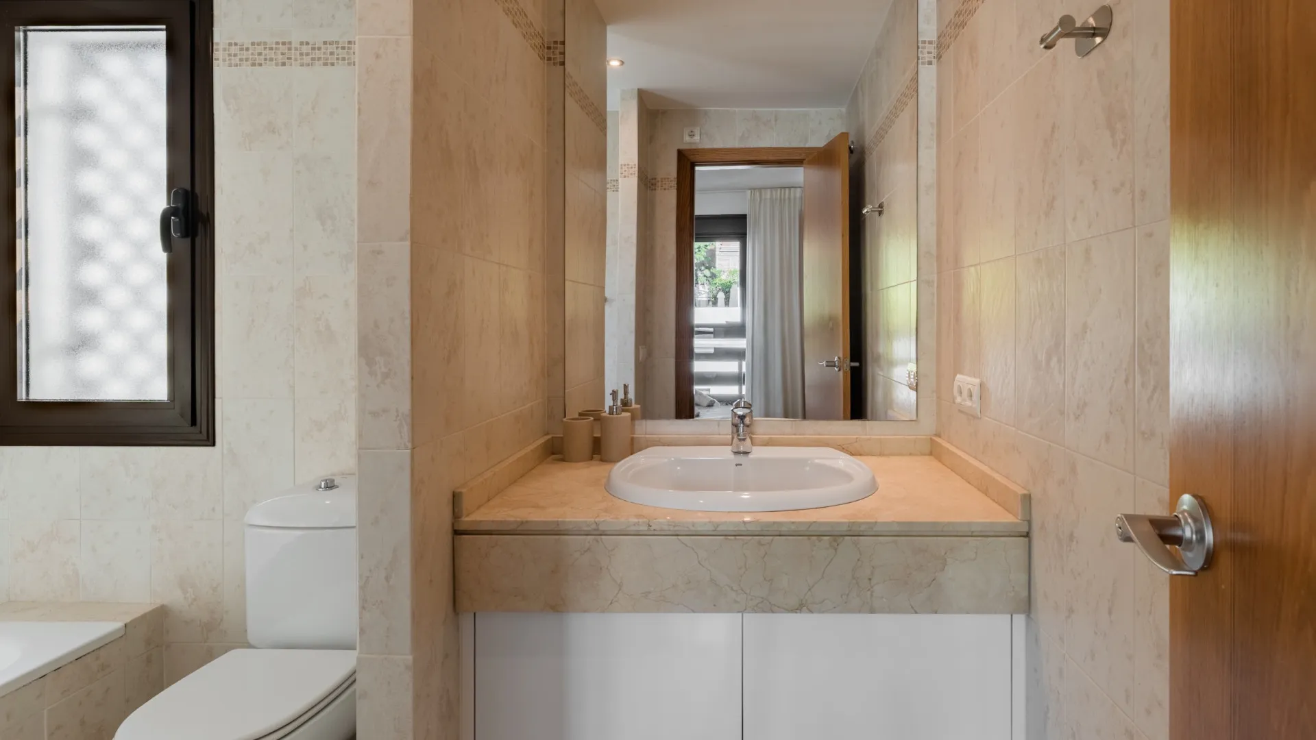 For sale 2 bedrooms duplex penthouse in Estepona