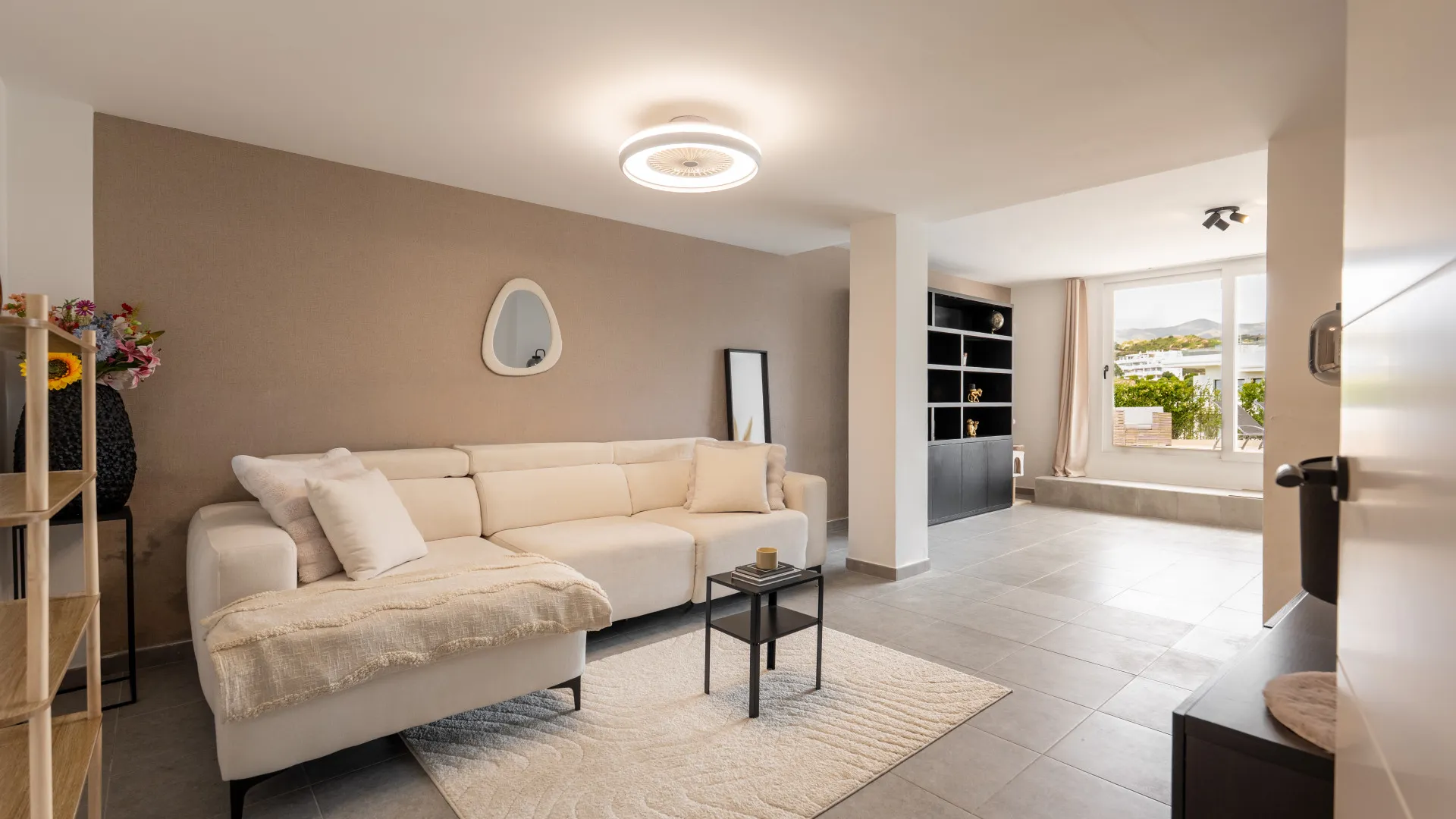 Estepona 4 bedrooms villa for sale