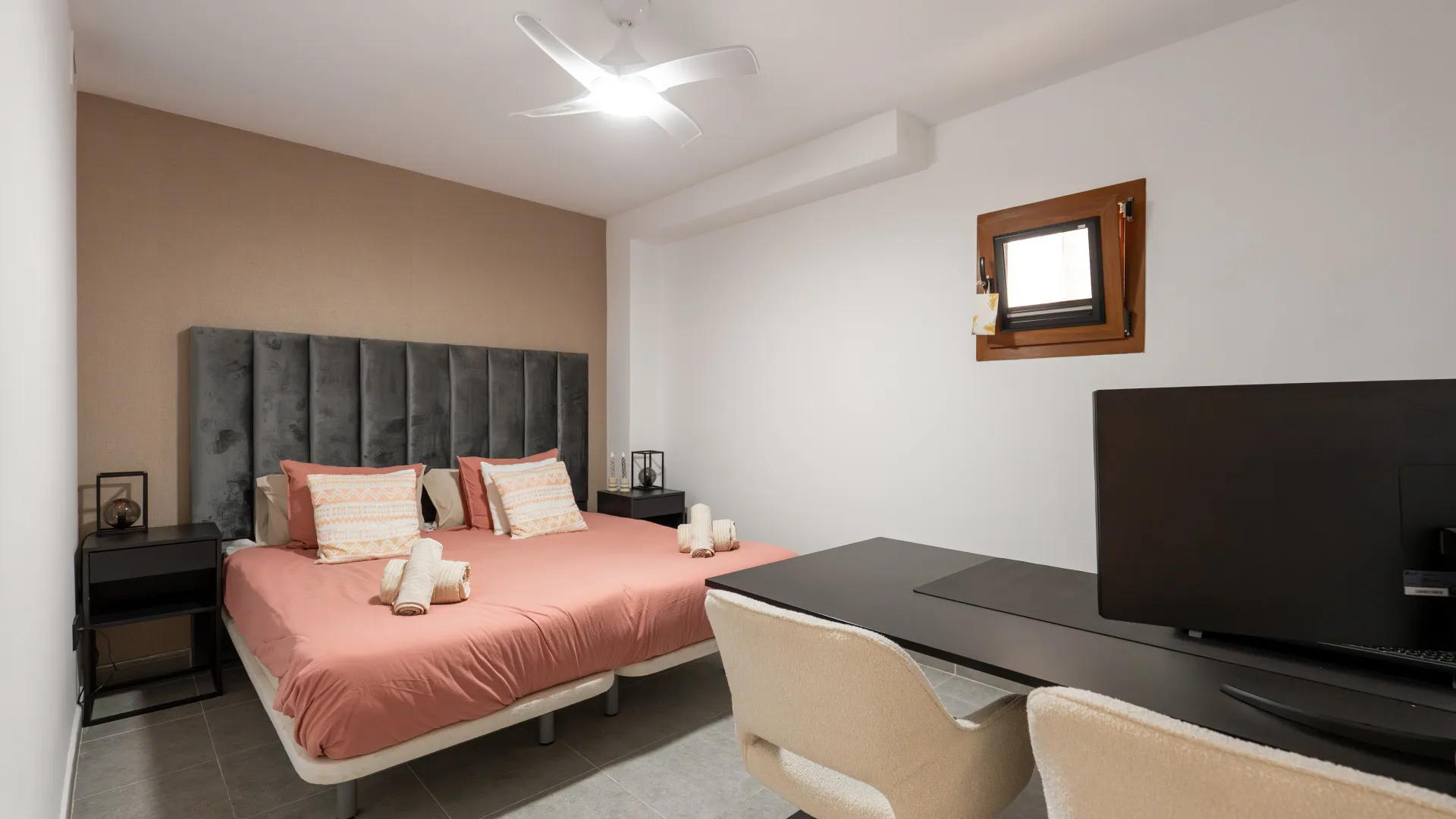 Estepona 4 bedrooms villa for sale