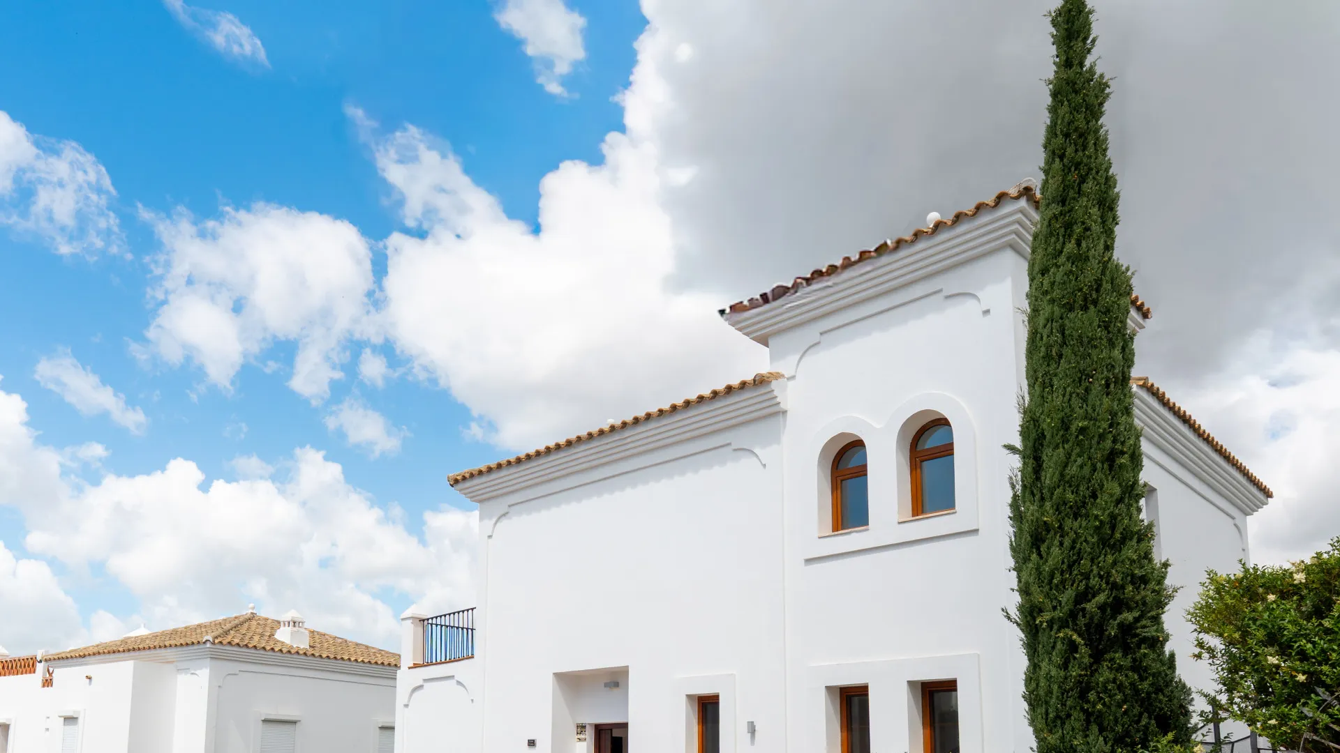 Estepona 4 bedrooms villa for sale