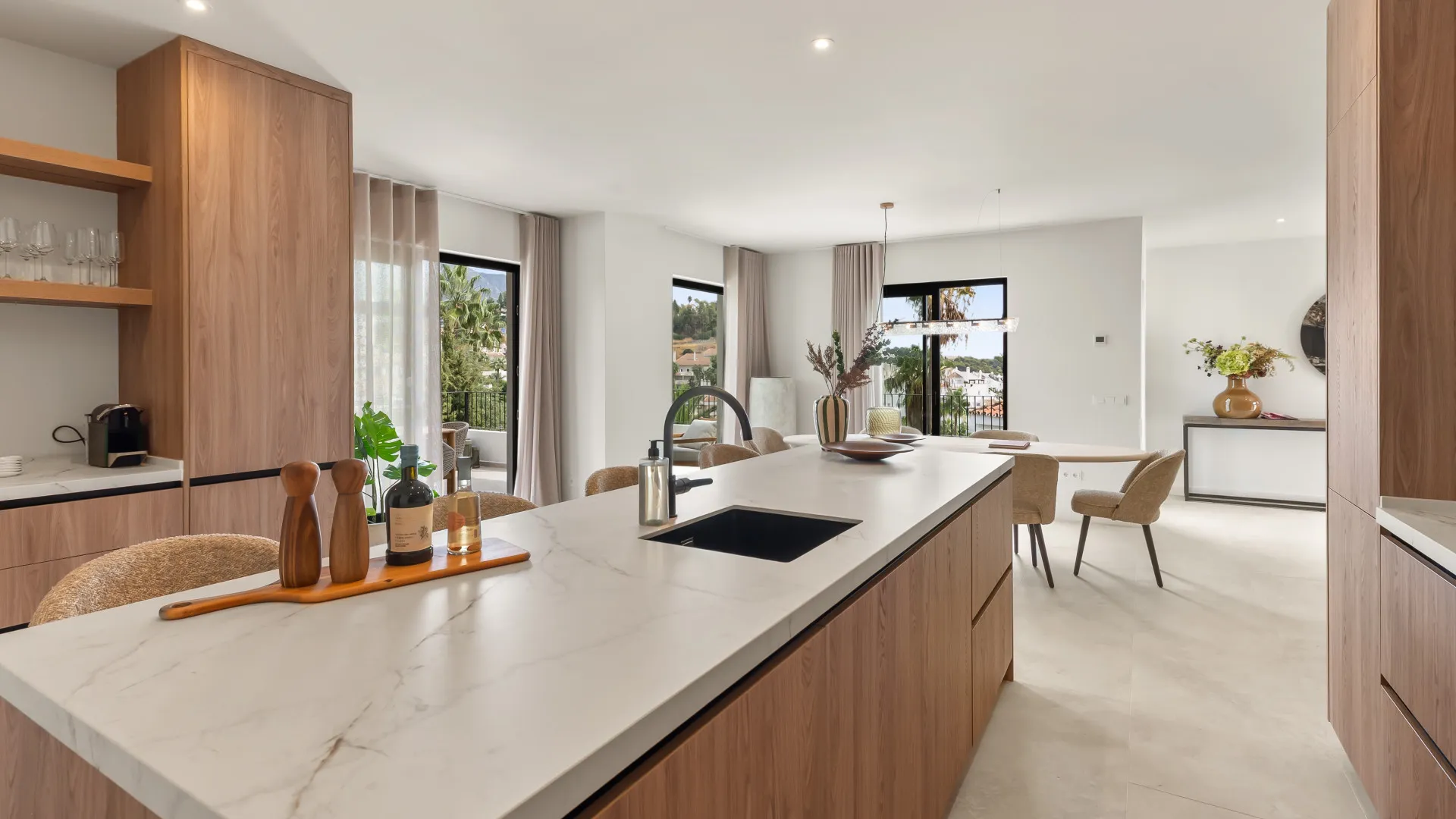 Los Naranjos Hill Club 4 bedrooms villa for sale