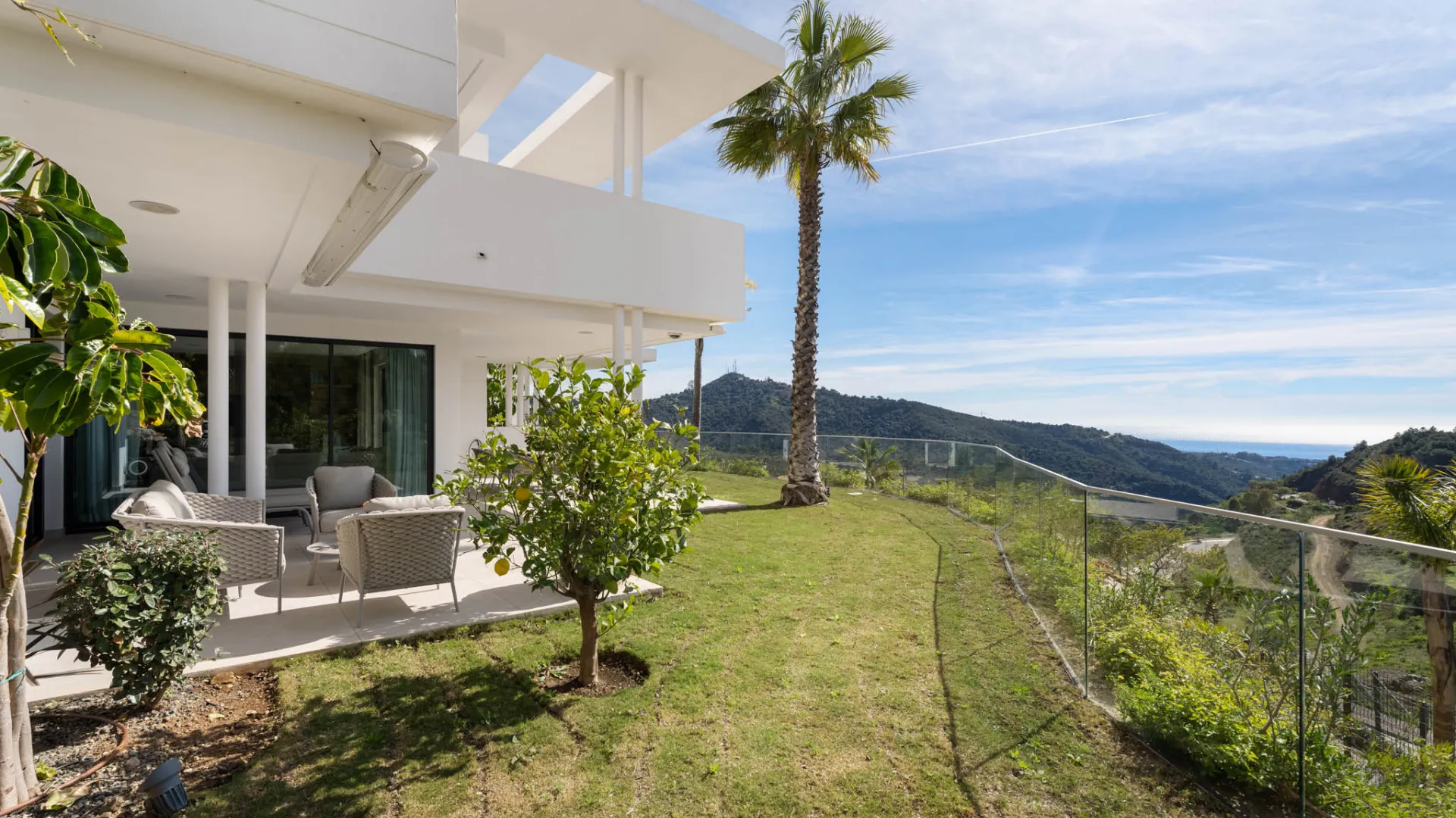 3 bedrooms ground floor apartment in Palo Alto for sale