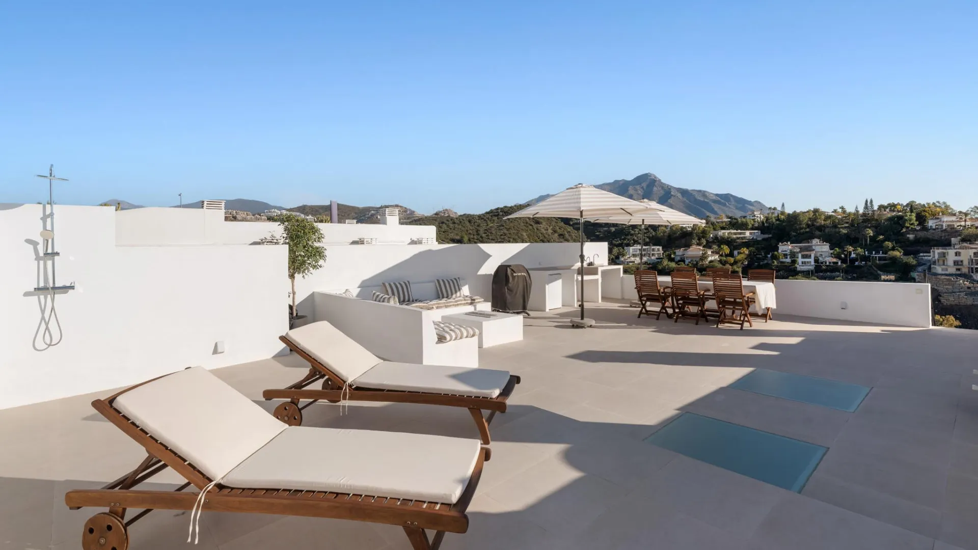 La Quinta, atico duplex en venta con 3 dormitorios