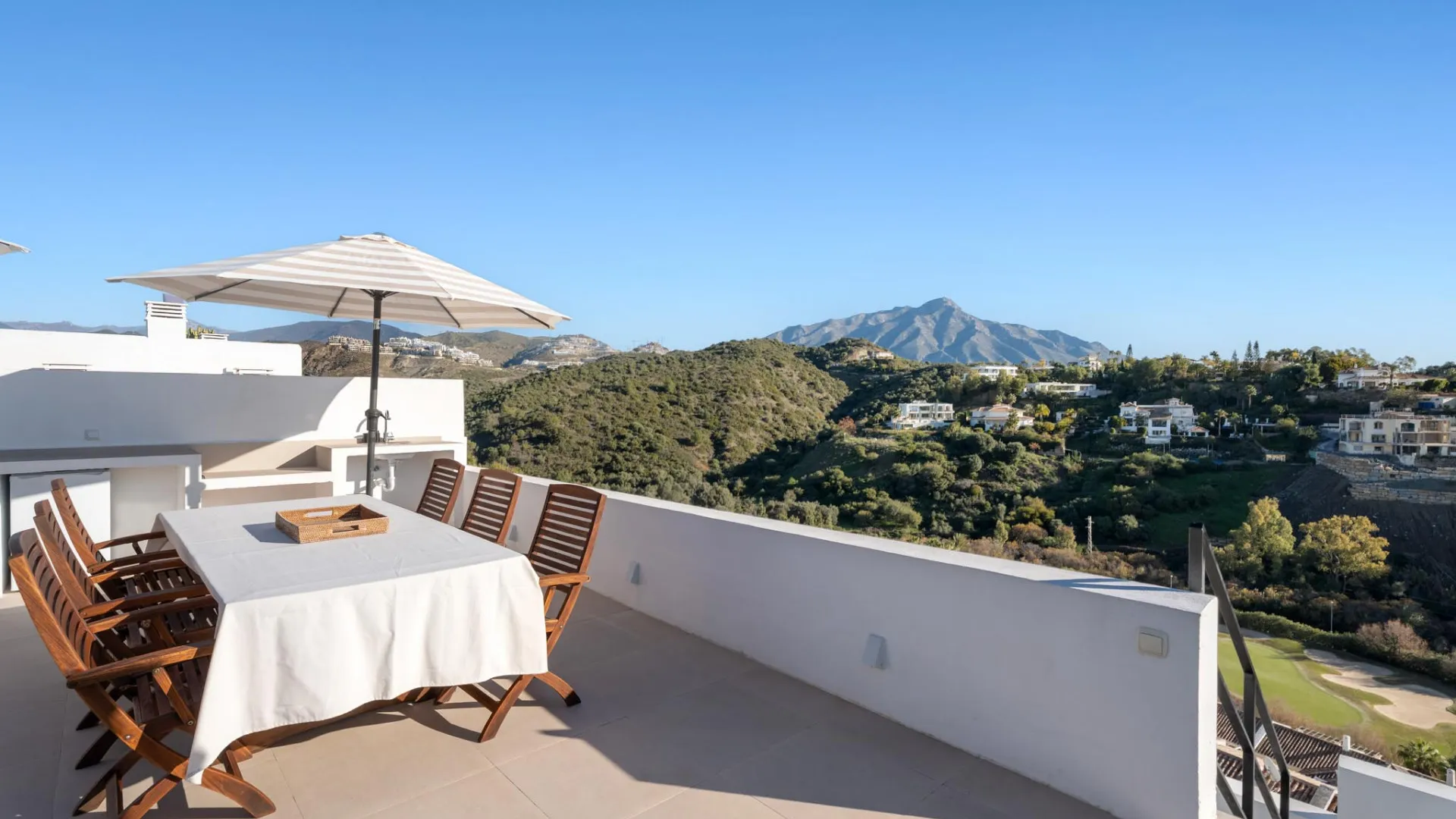 La Quinta, atico duplex en venta con 3 dormitorios