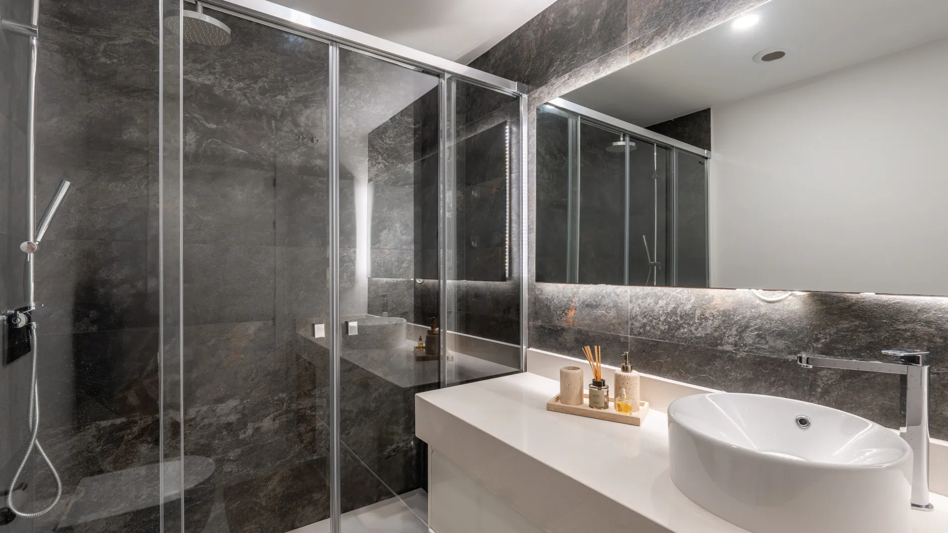 Ground floor apartment for sale in Azata Delmare
