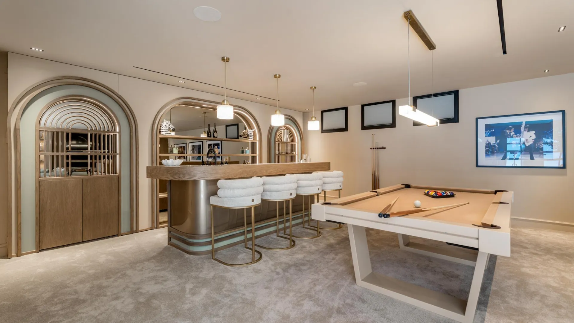 For sale 6 bedrooms villa in Nueva Andalucia
