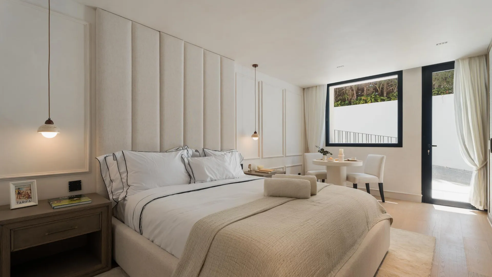 For sale 6 bedrooms villa in Nueva Andalucia