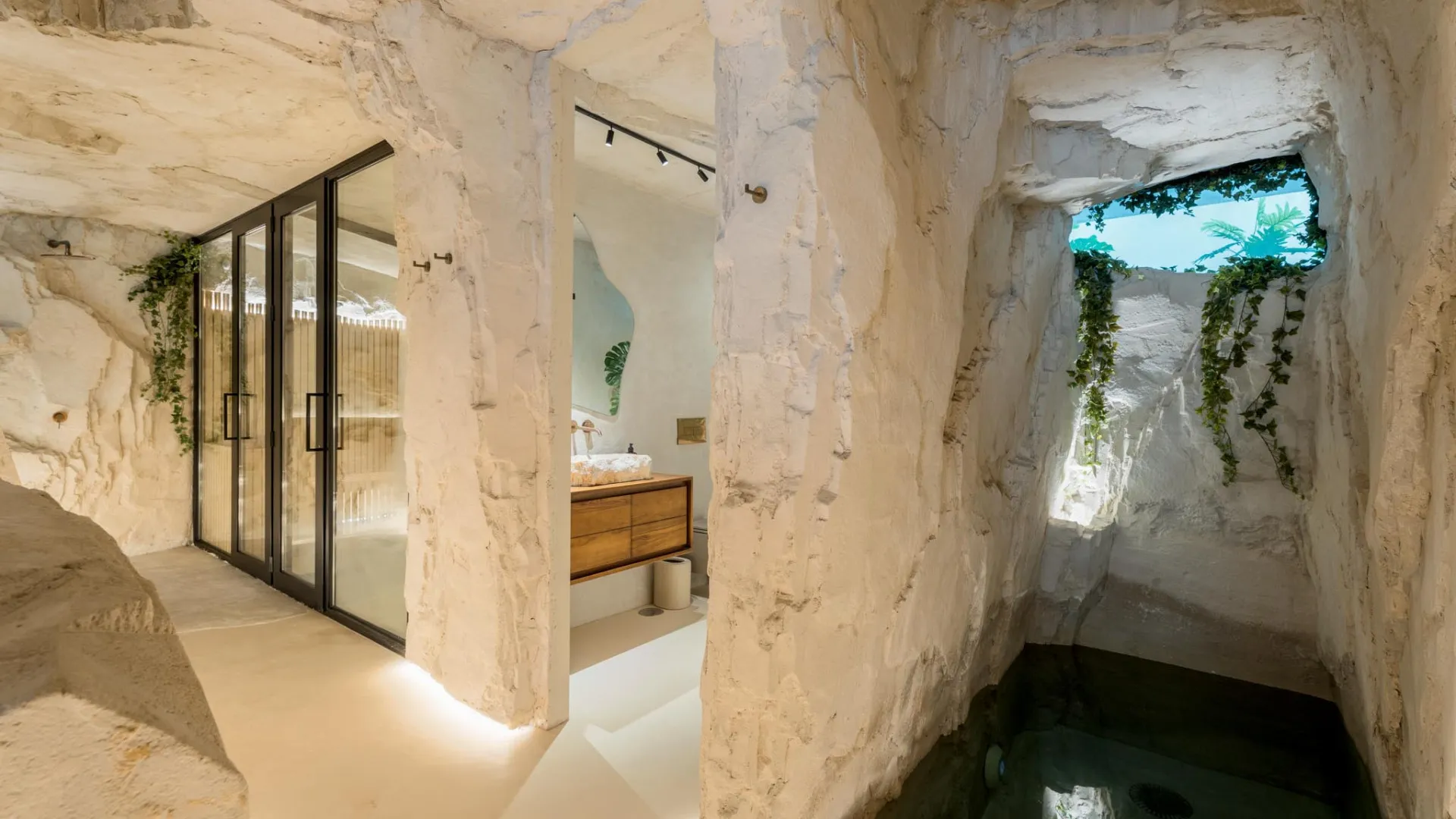 For sale 6 bedrooms villa in Nueva Andalucia