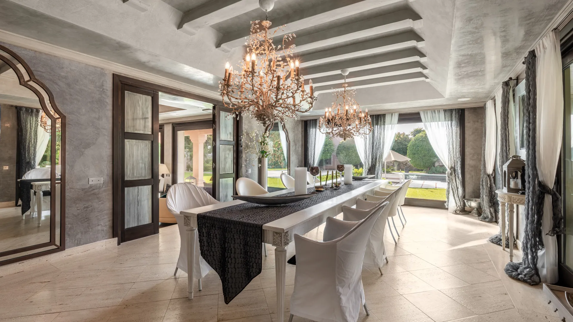 Villa en venta de 8 dormitorios en Paraiso Barronal