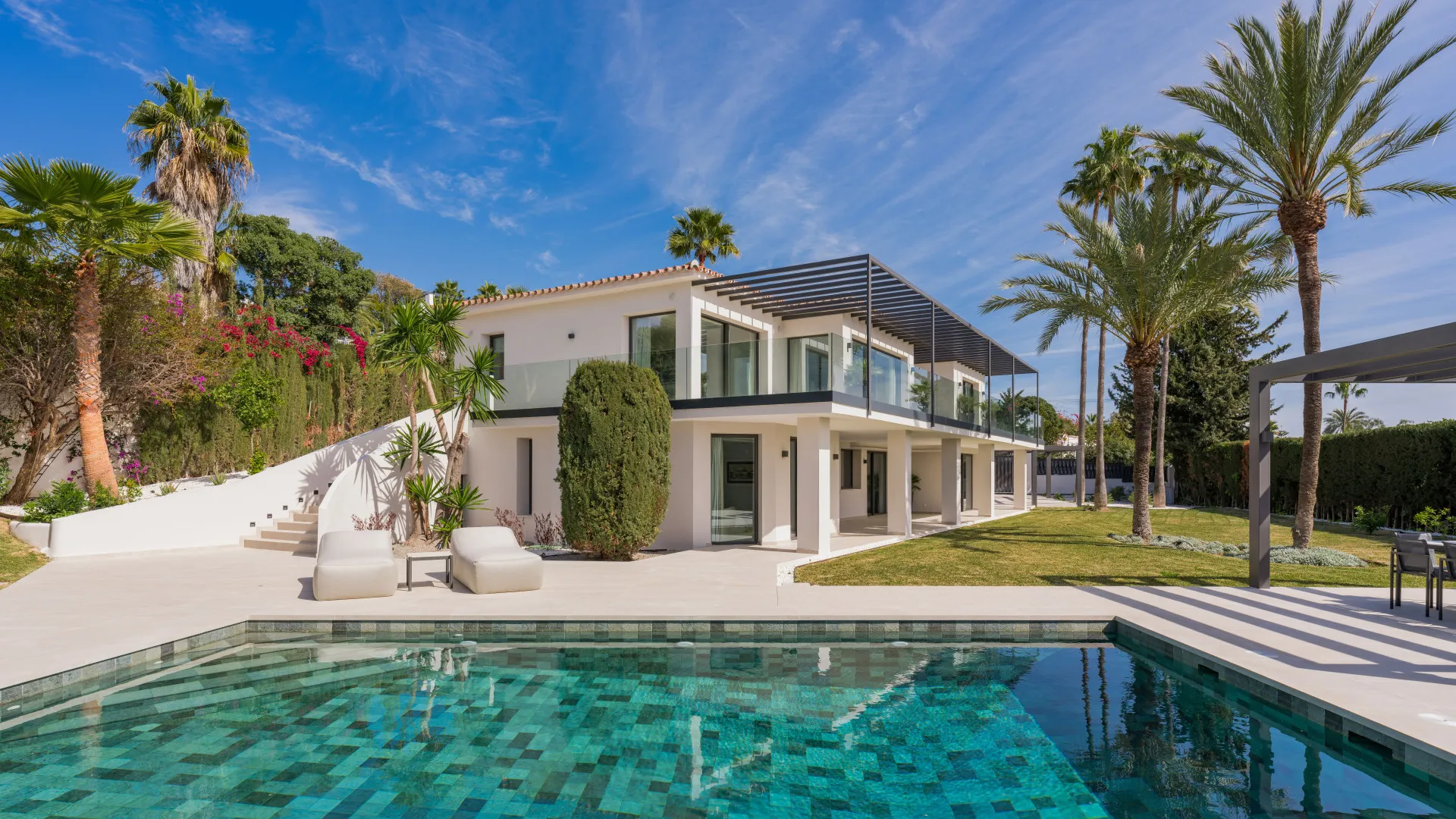 Villa with 5 bedrooms for sale in Nagüeles