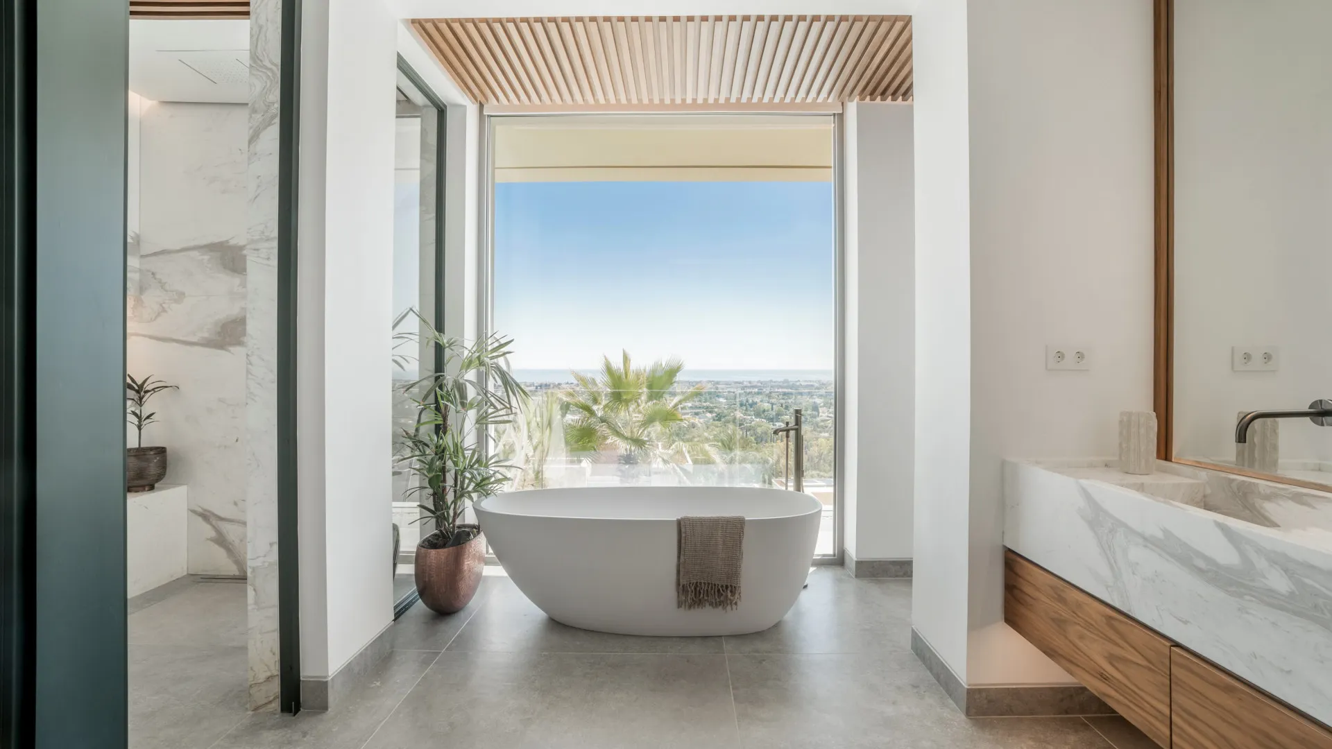 For sale villa with 6 bedrooms in The Hills