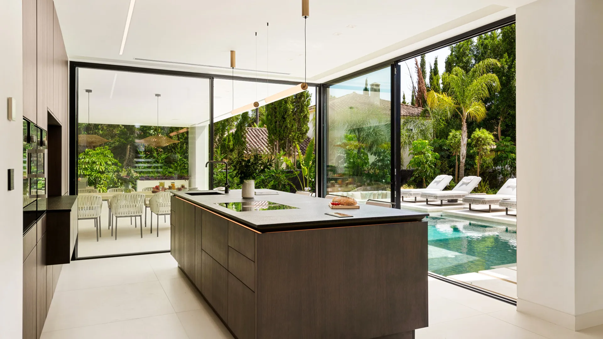Nueva Andalucia villa for sale