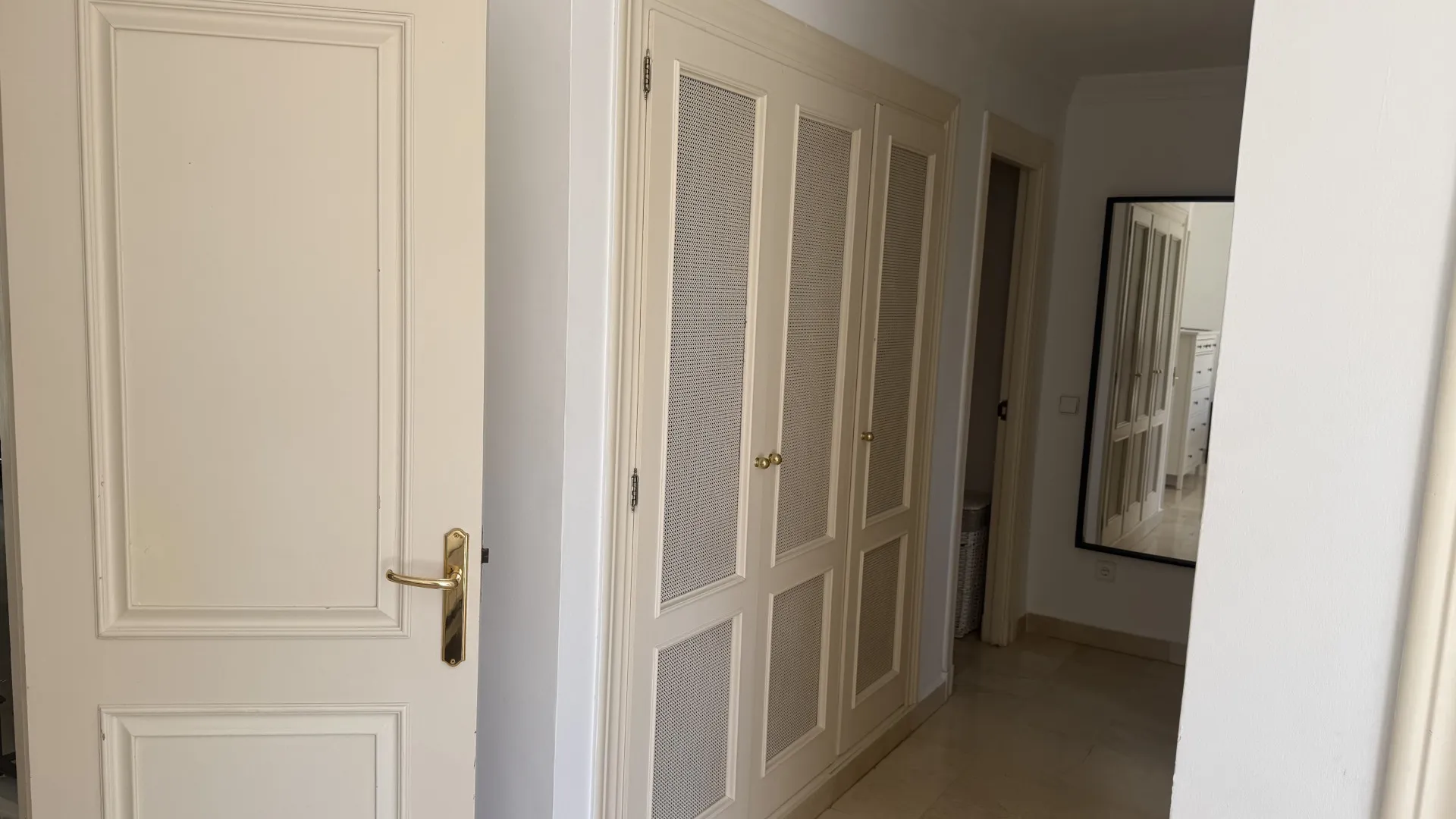 For sale duplex penthouse in Aloha Gardens