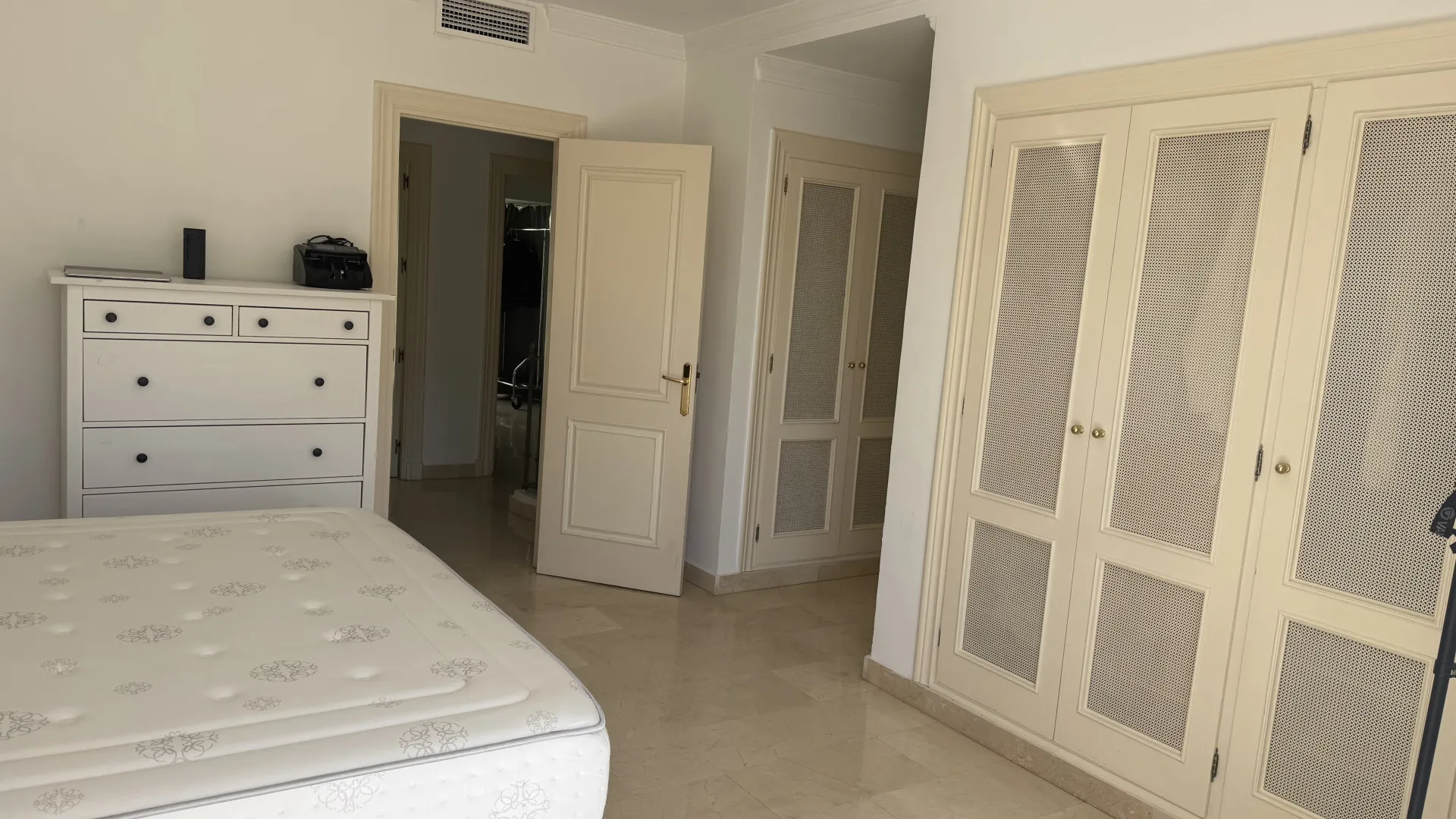 For sale duplex penthouse in Aloha Gardens