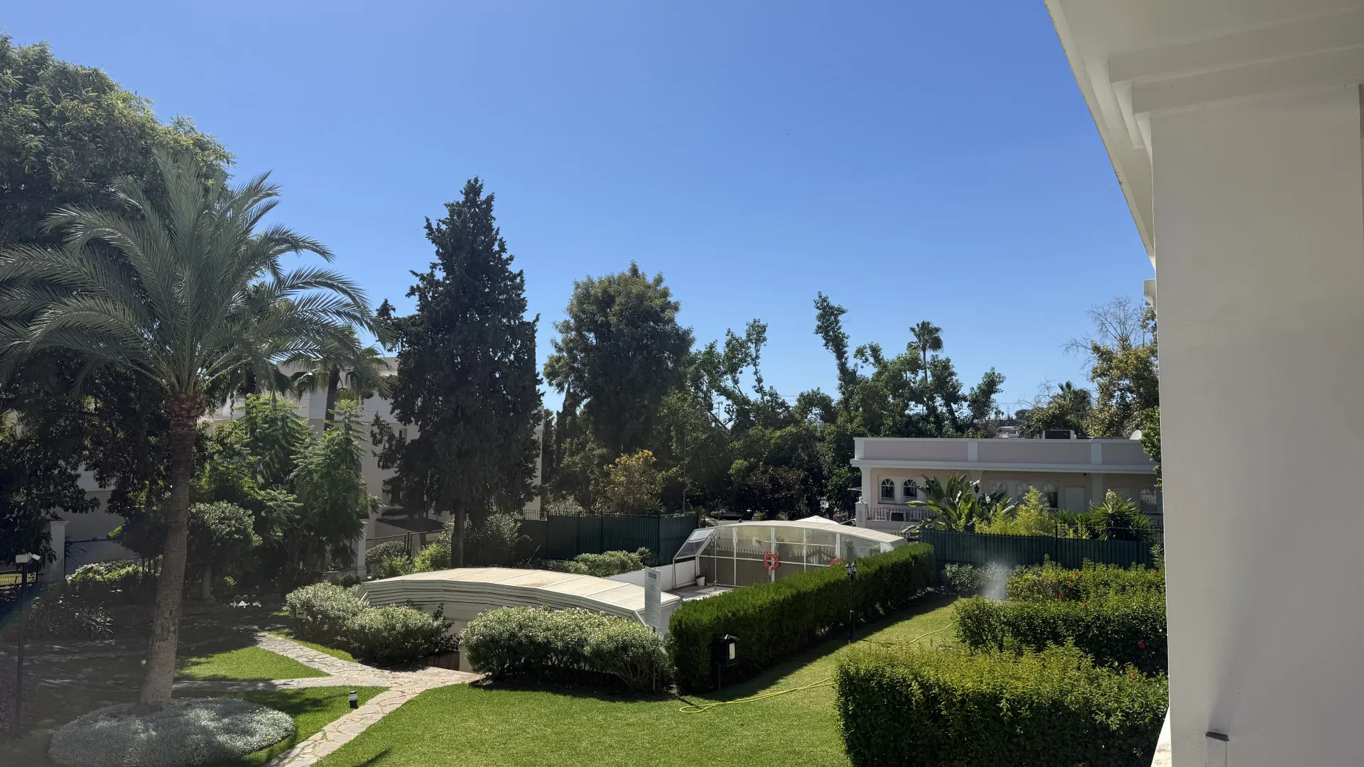 For sale duplex penthouse in Aloha Gardens