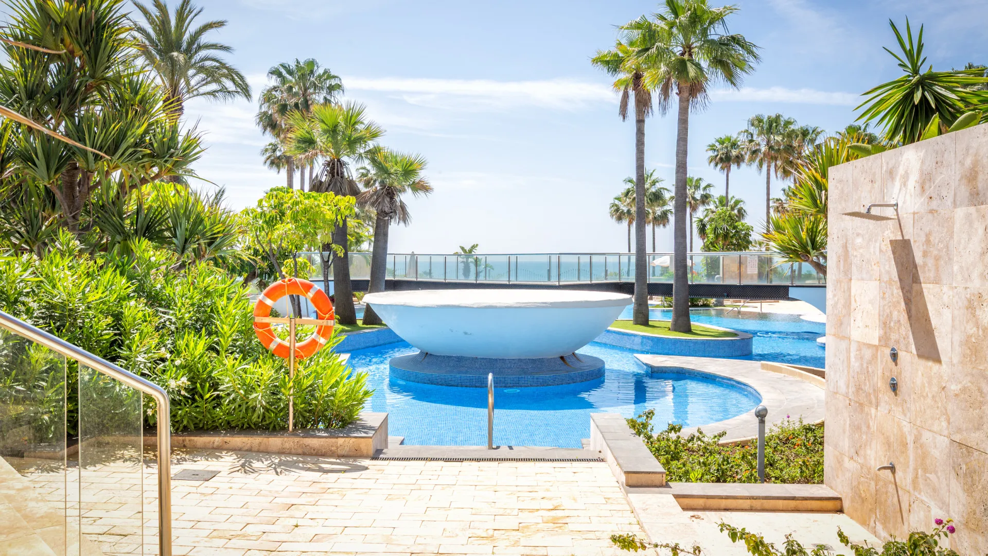 Se vende apartamento con 3 dormitorios en Mar Azul