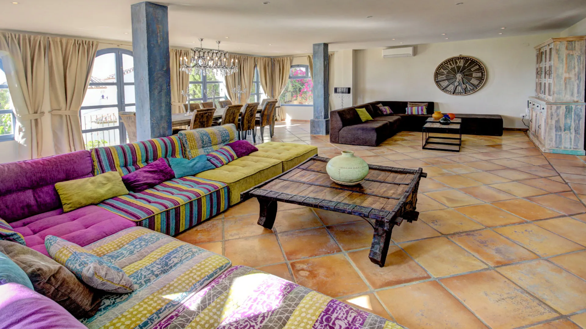 Buy El Padron villa with 7 bedrooms