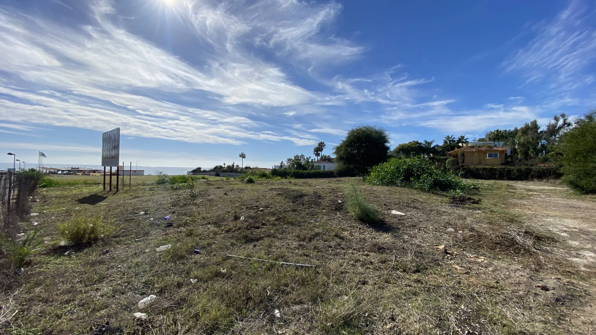 Parcela a la venta en Guadalmina Baja