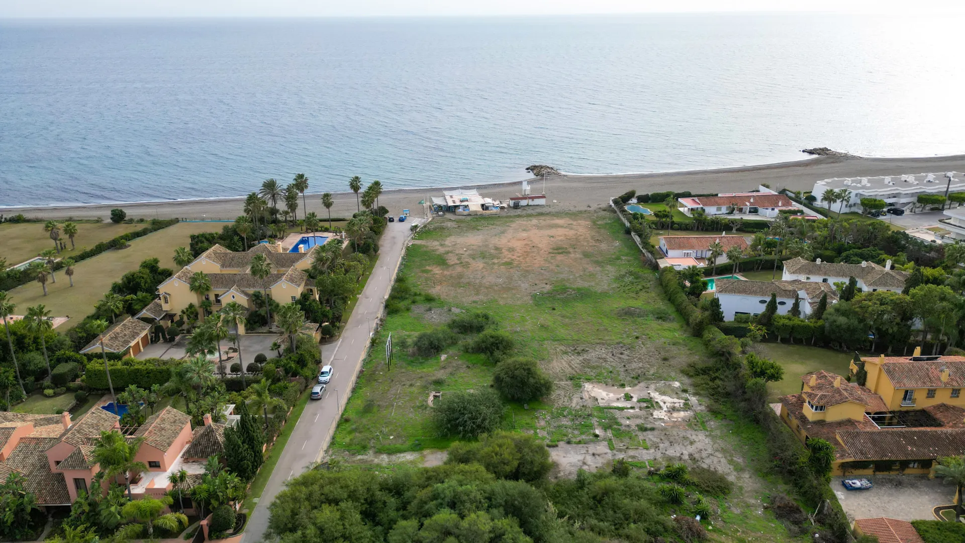 Parcela a la venta en Guadalmina Baja