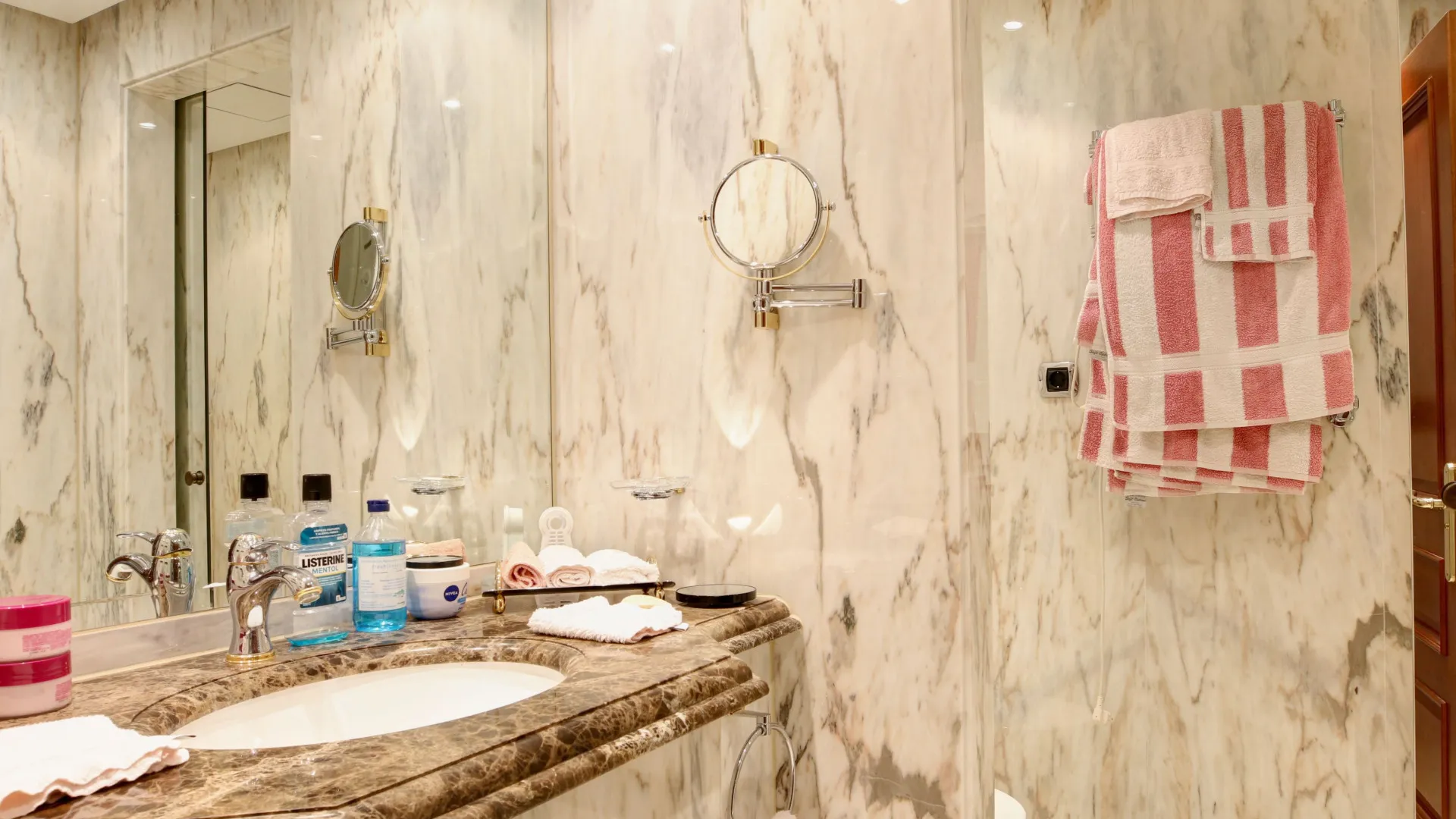 Apartamento de 2 dormitorios a la venta en Torre Bermeja