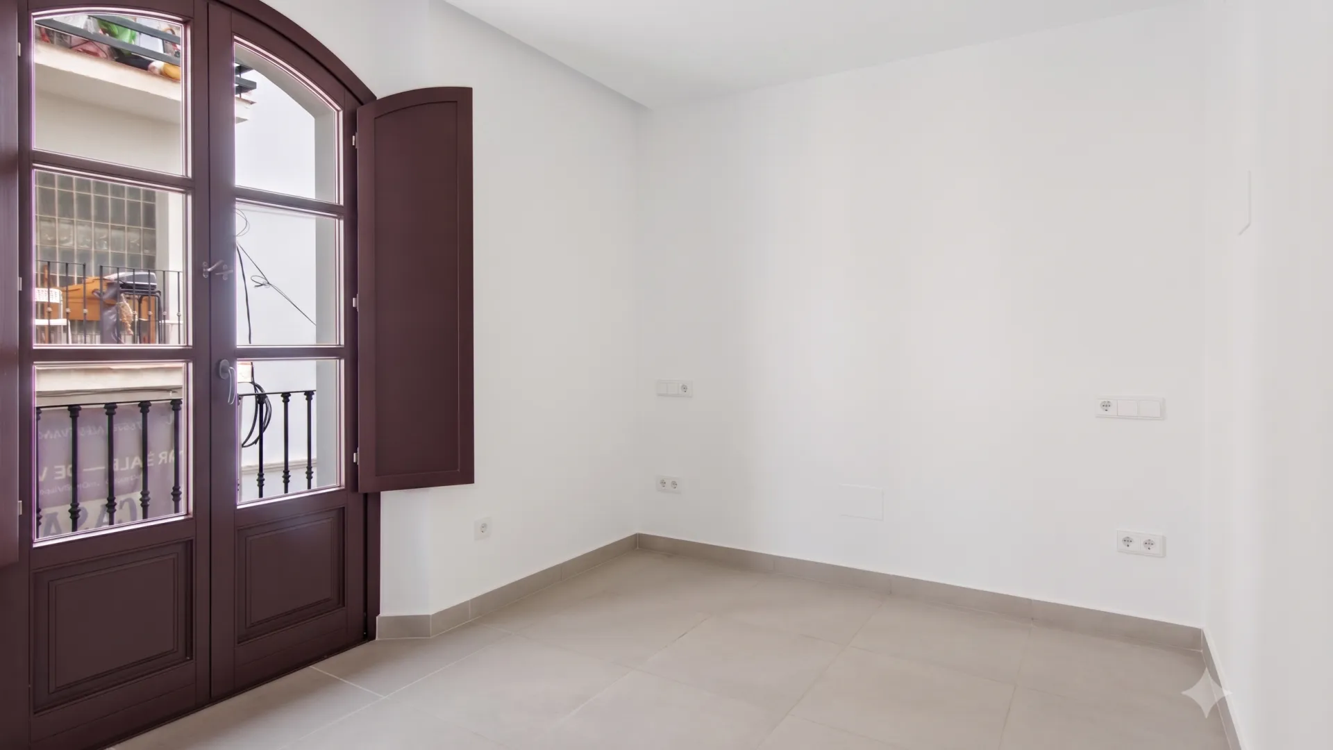 Buy Estepona Old Town town house with 3 bedrooms